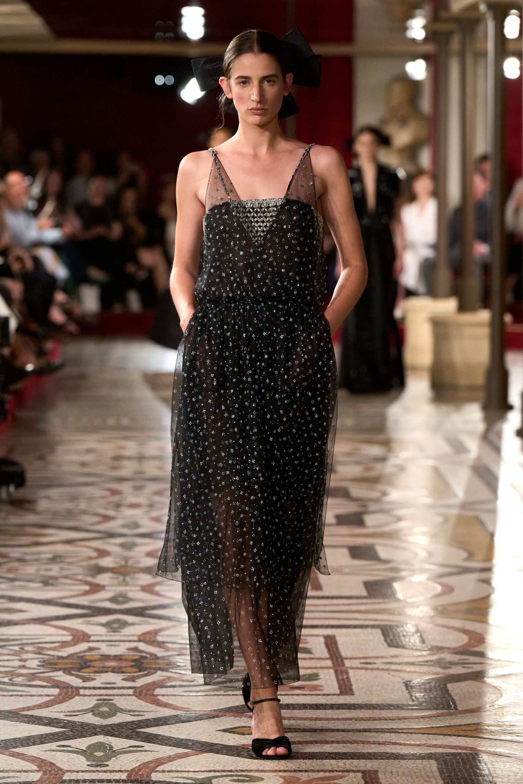 Chanel F/W 24 Couture Look 552