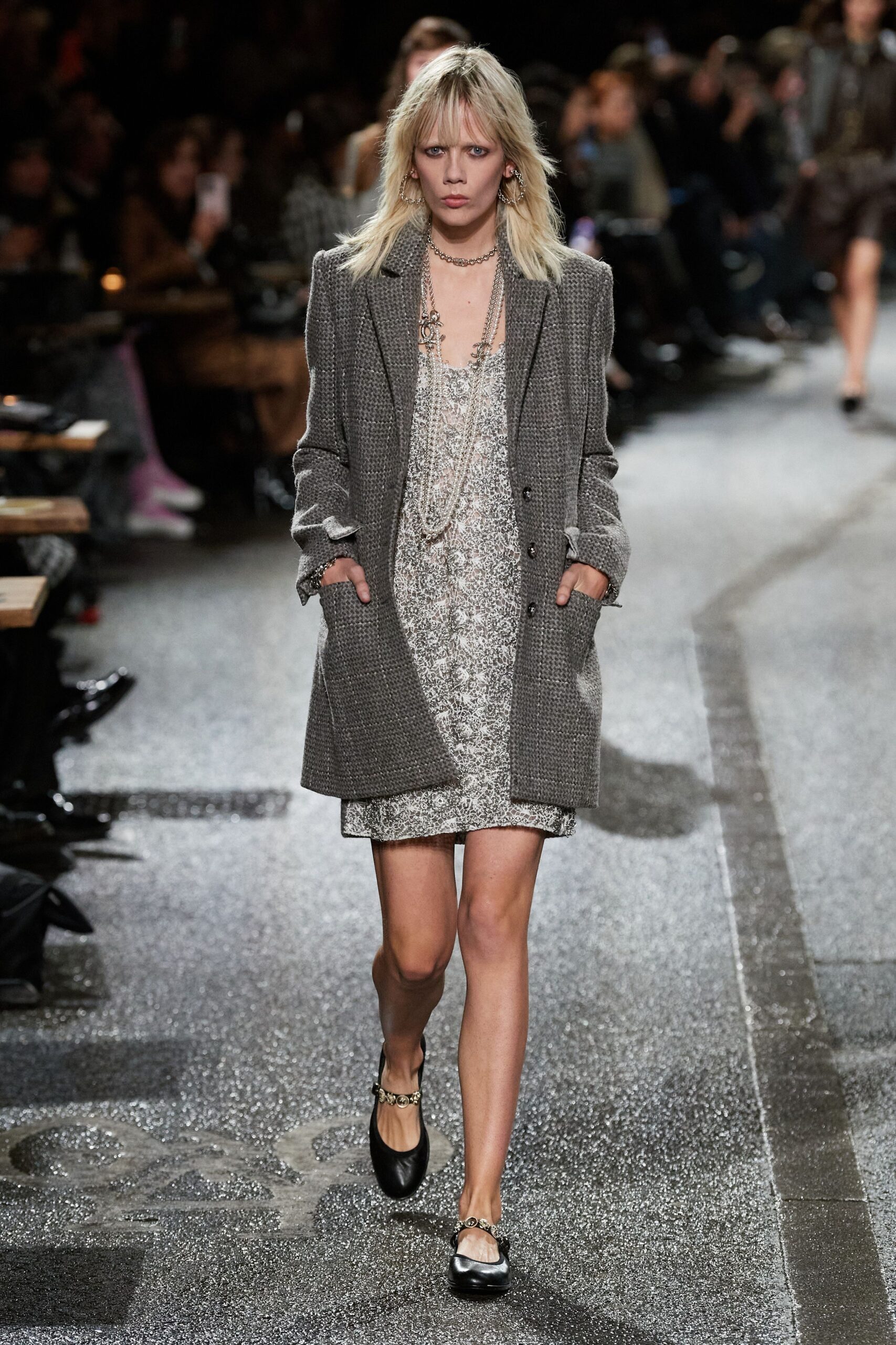 Chanel F/W 24 Look 596