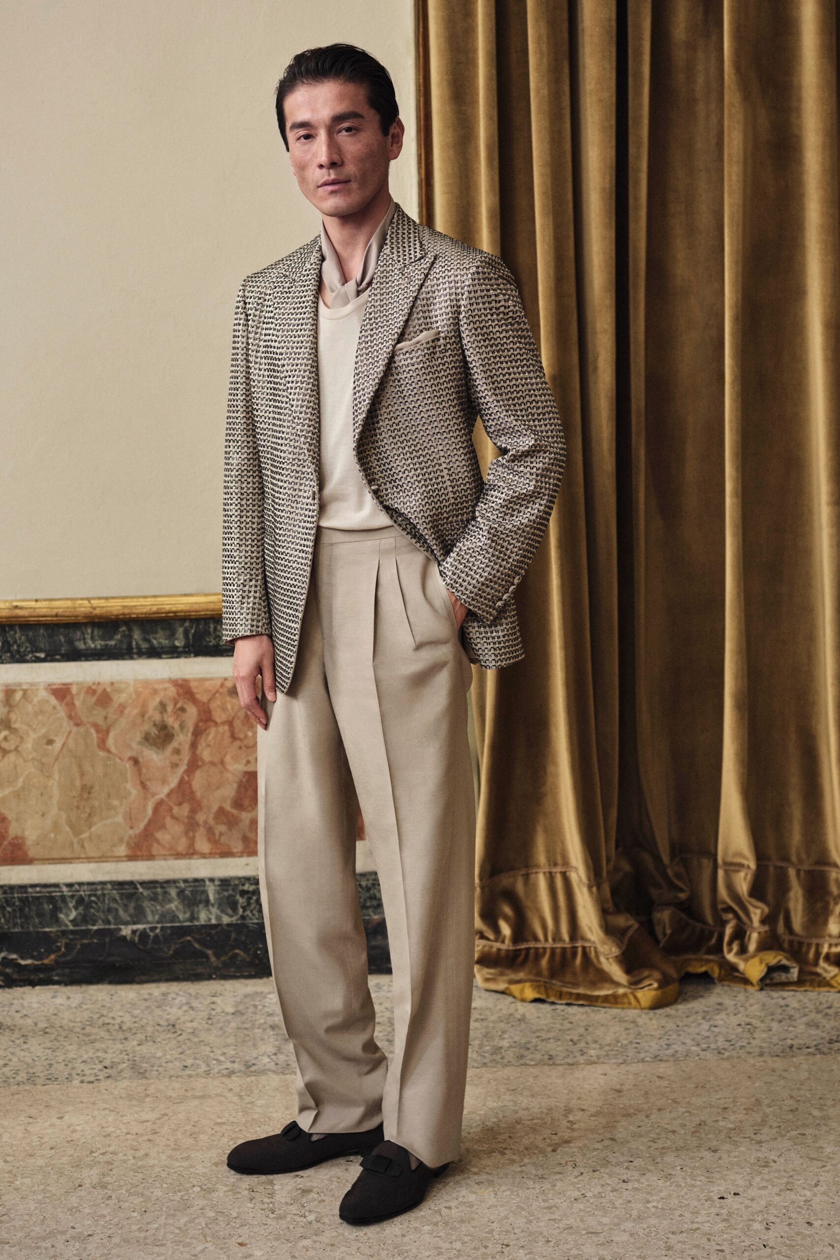 brown checked blazer beige shirt pants