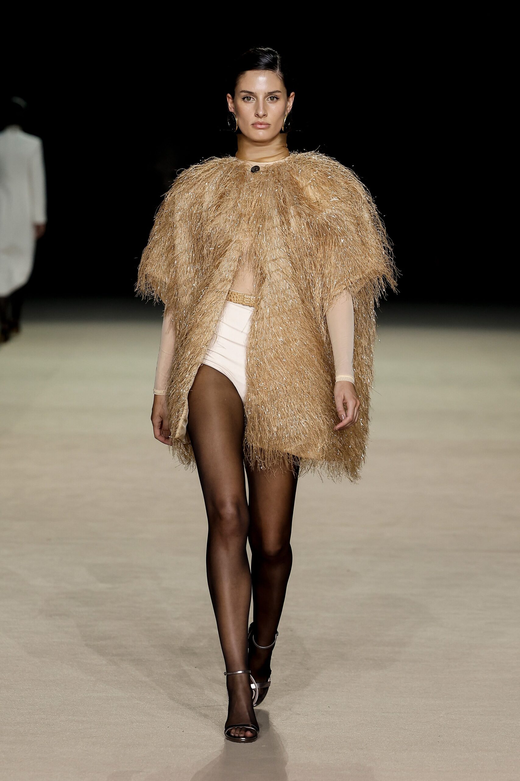 beige fur sleeveless relaxed fringed cape