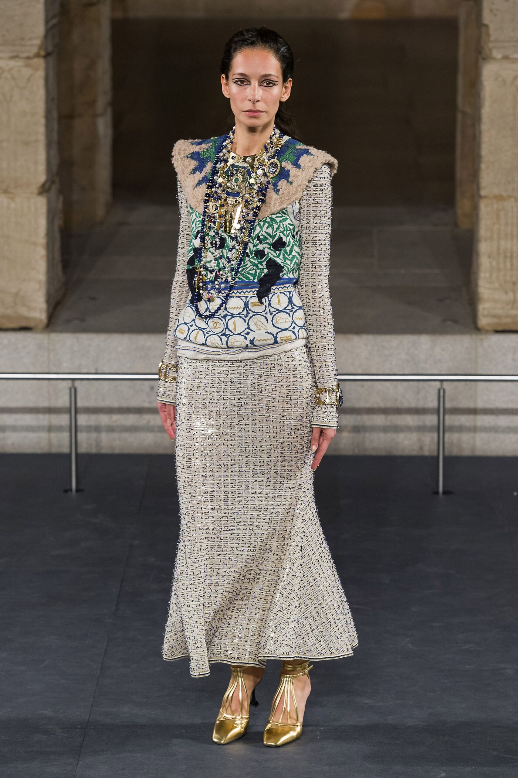 Chanel F/W 19 Look 640