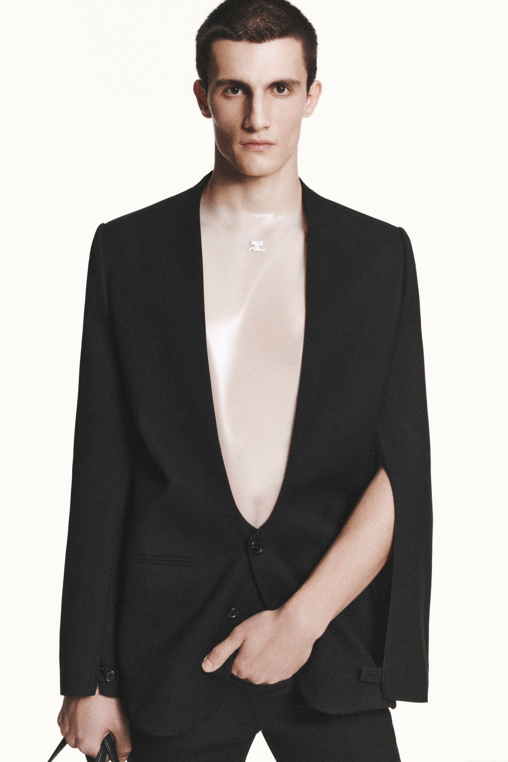 Courrèges F/W 24 Look 122