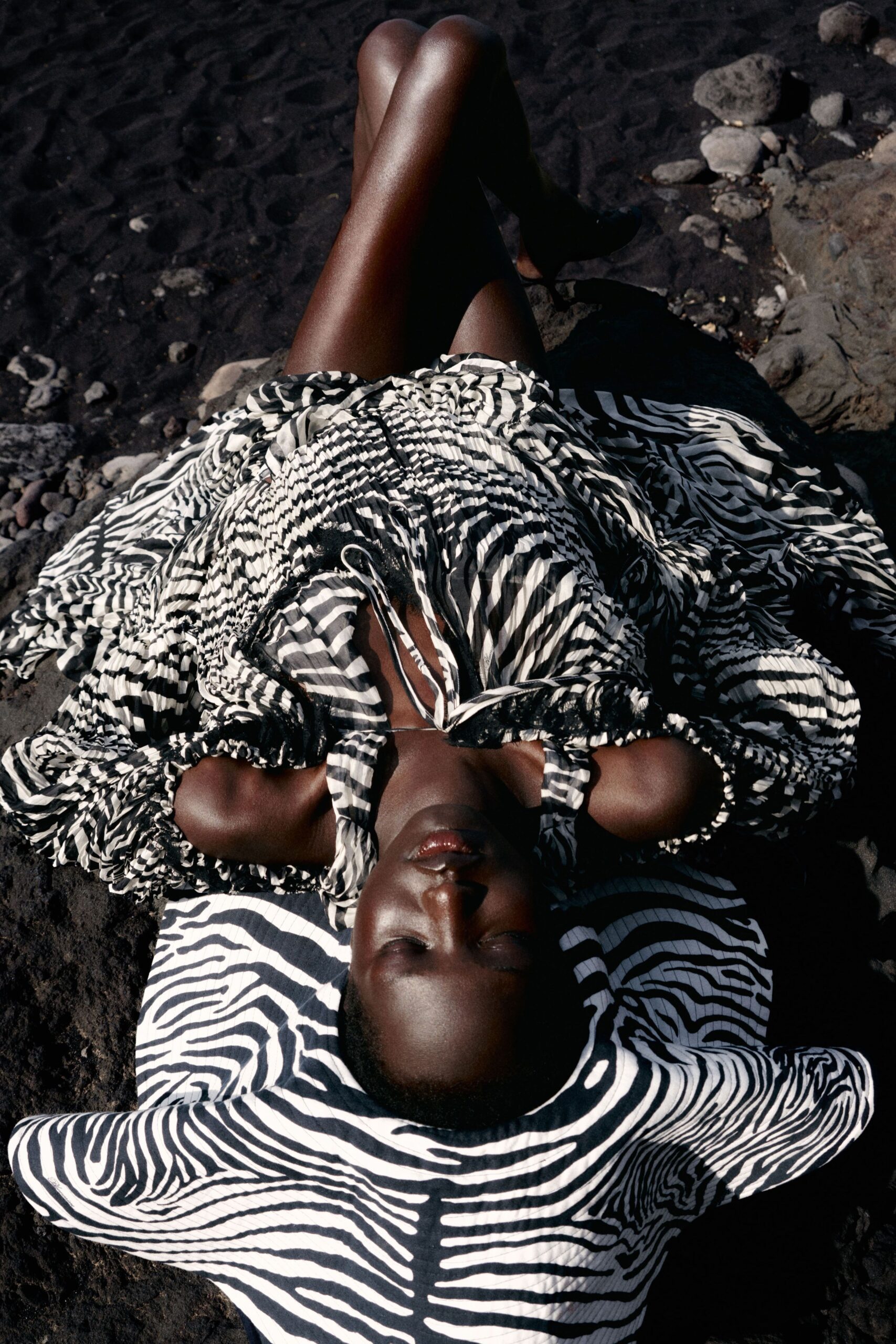 black and white printed dress