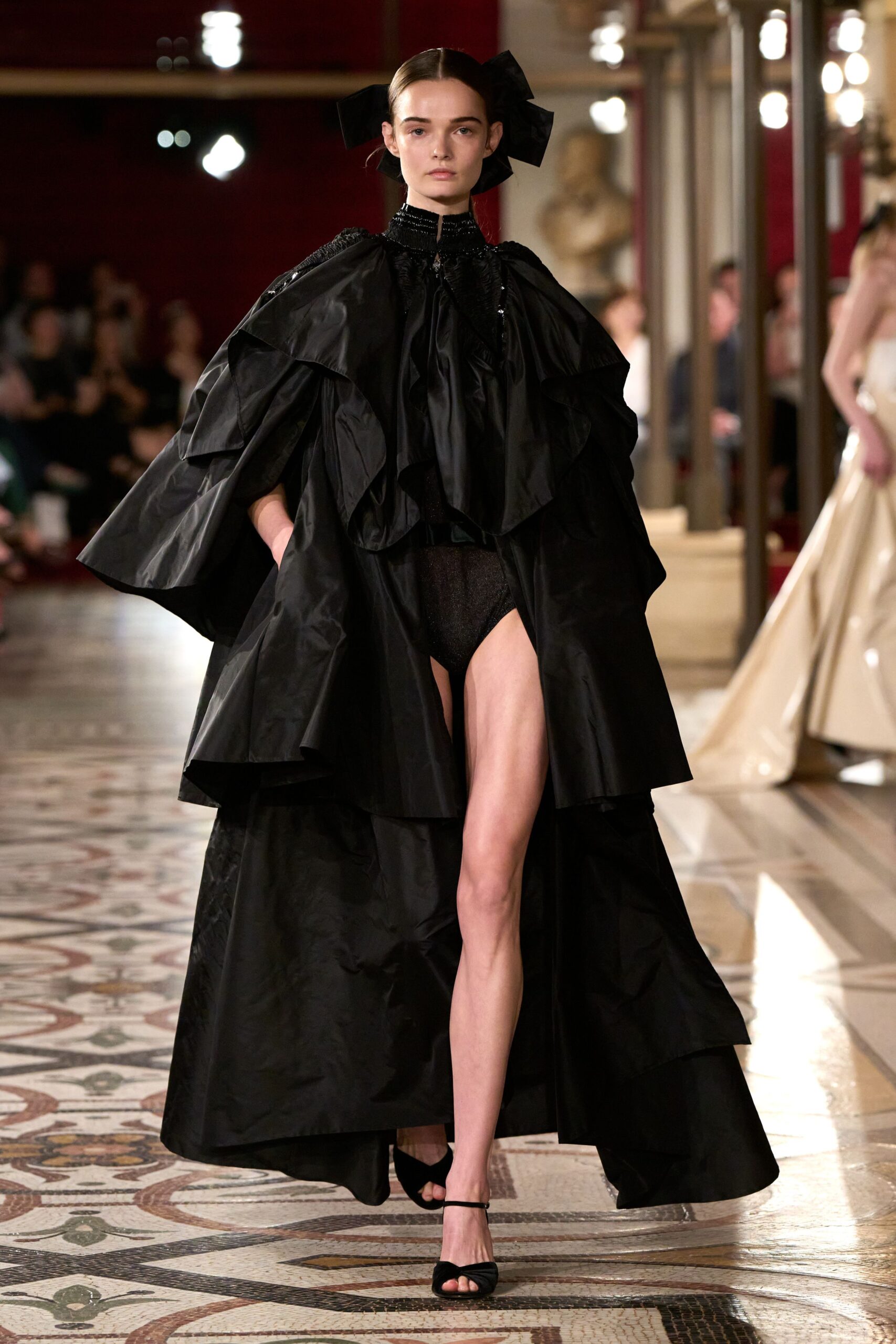 Chanel F/W 24 Couture Look 576