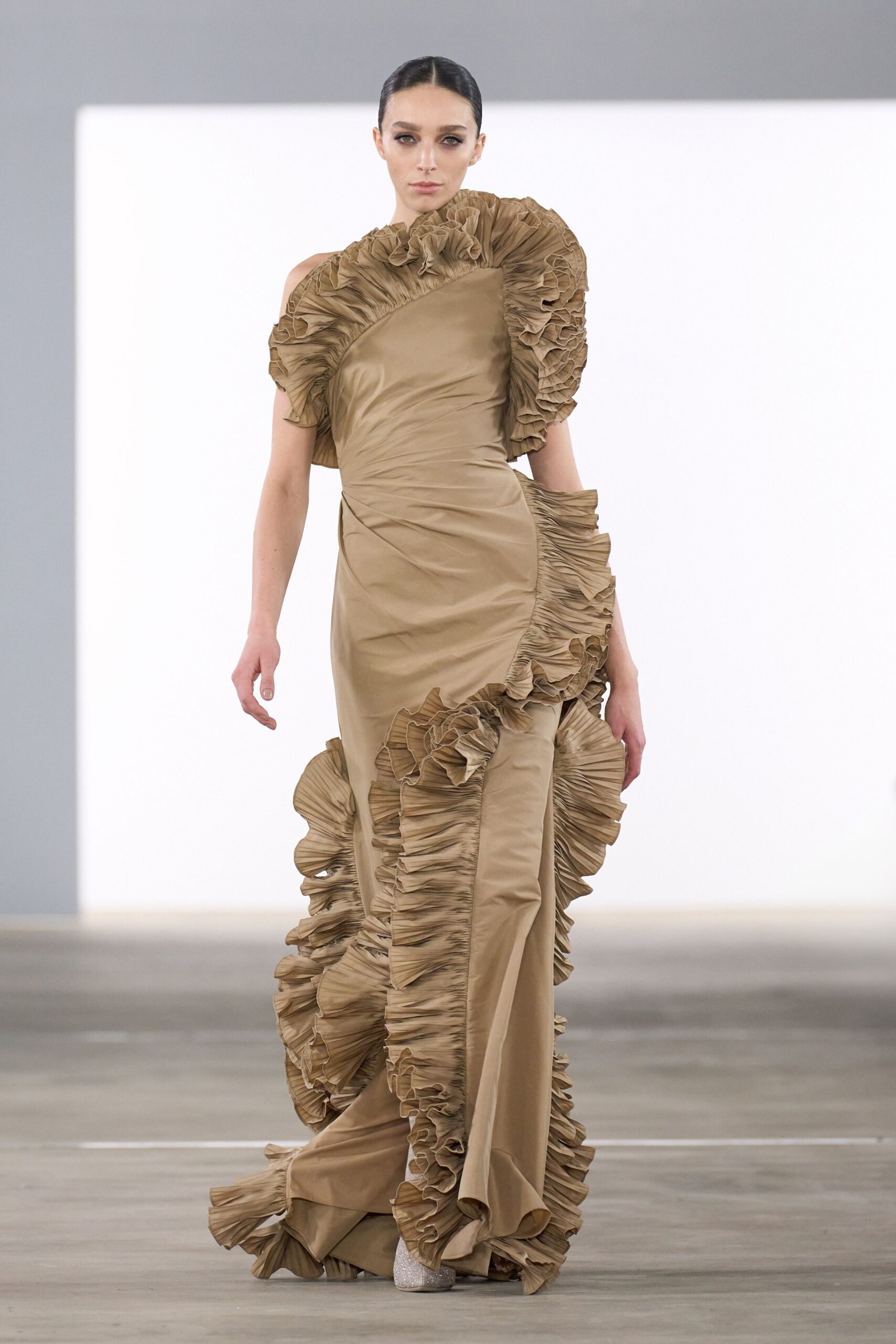 Badgley Mischka F/W 24 Look 477