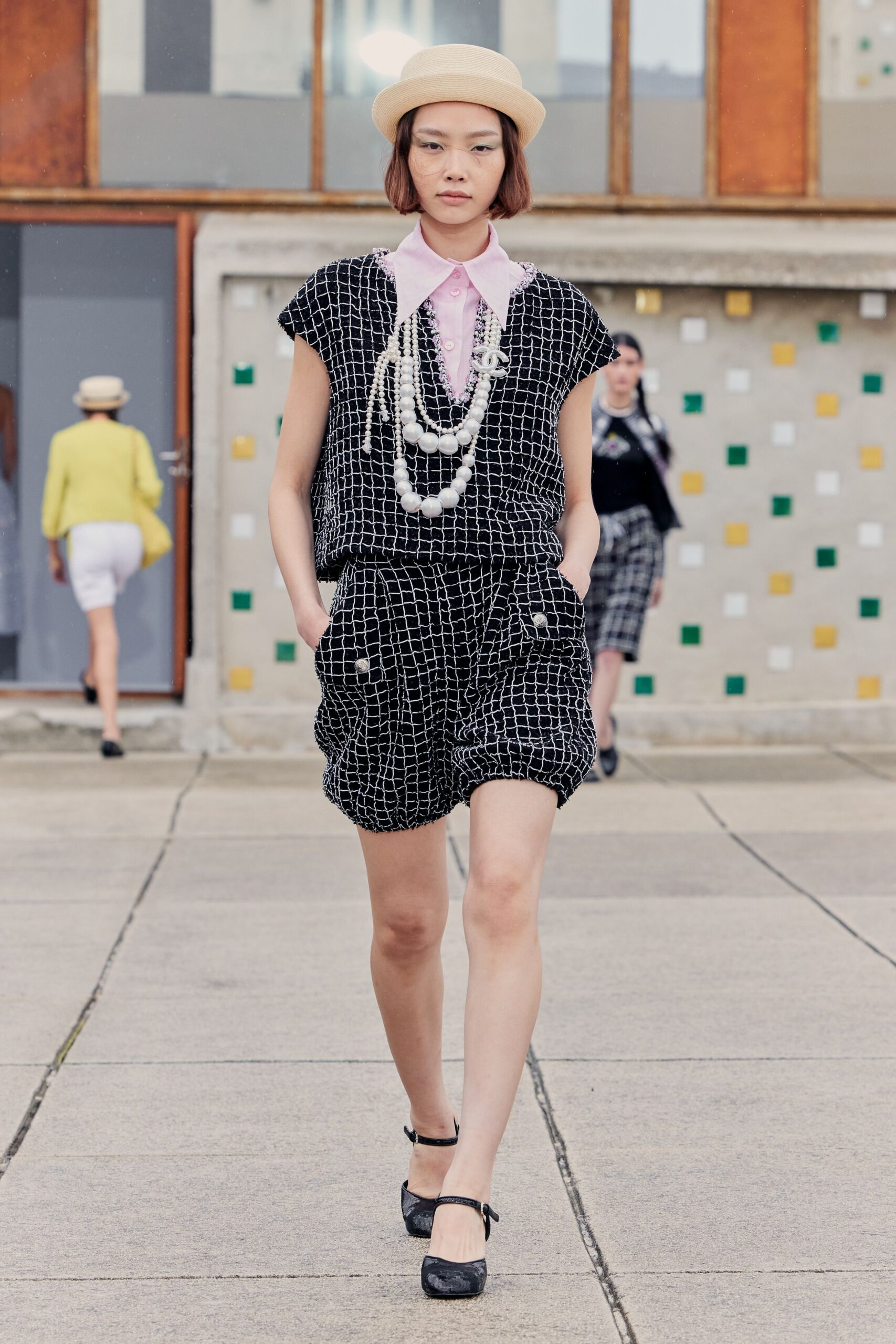Chanel Resort 25 Look 720