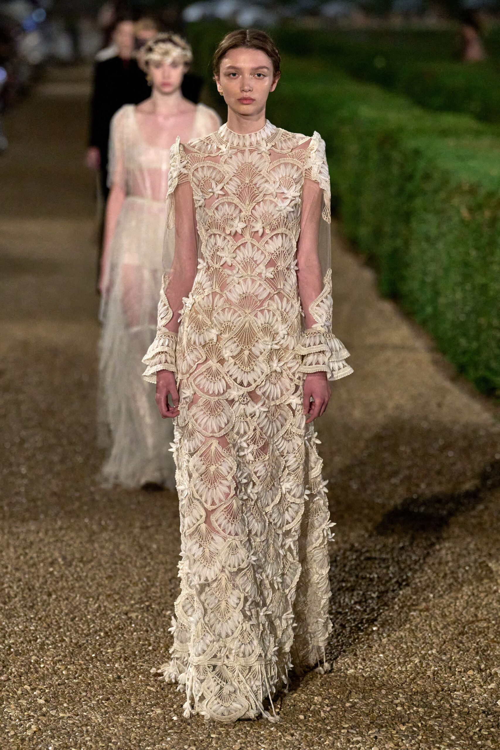 ivory lace fitted gown