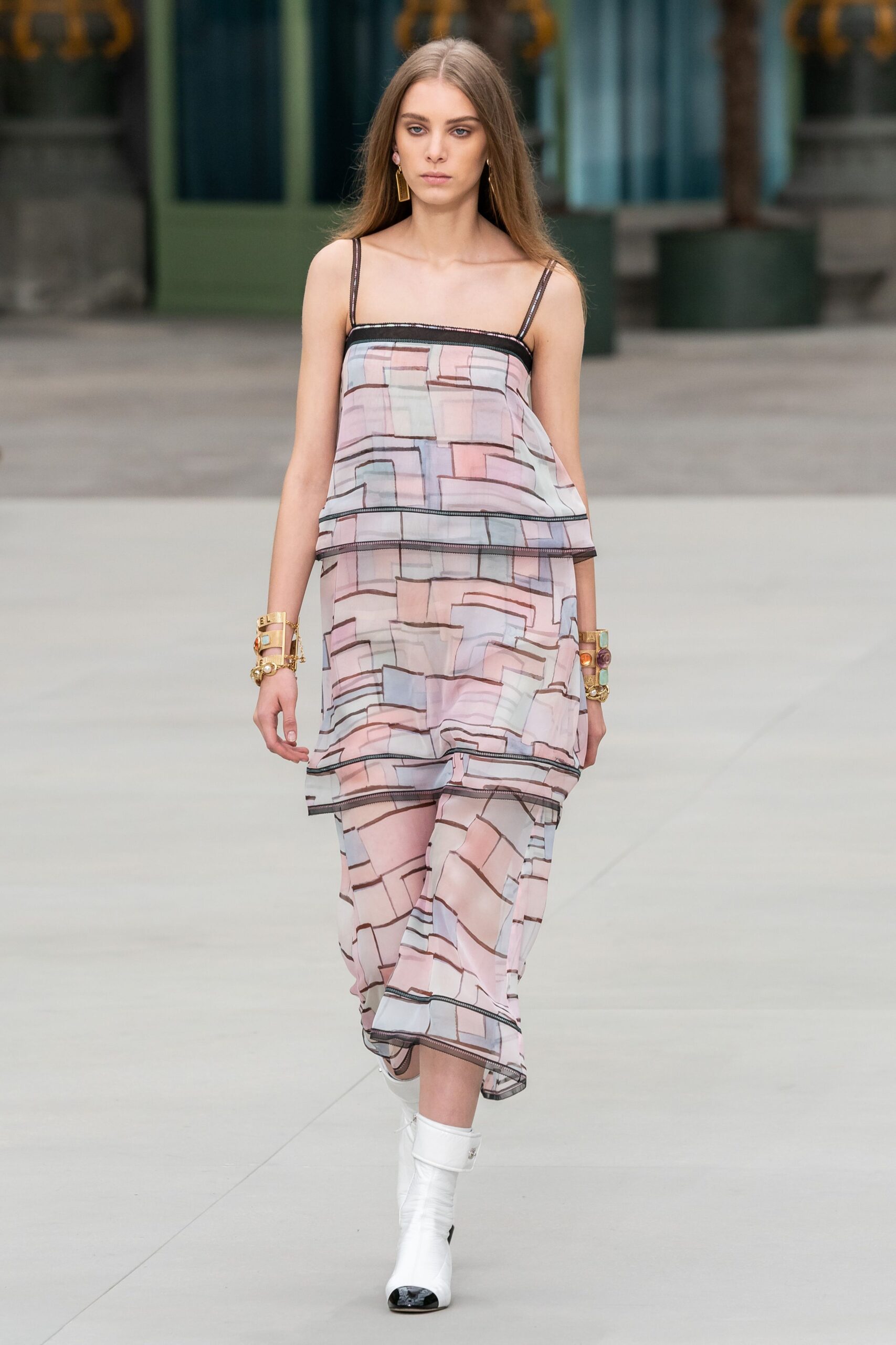 Chanel Resort 20 Look 716