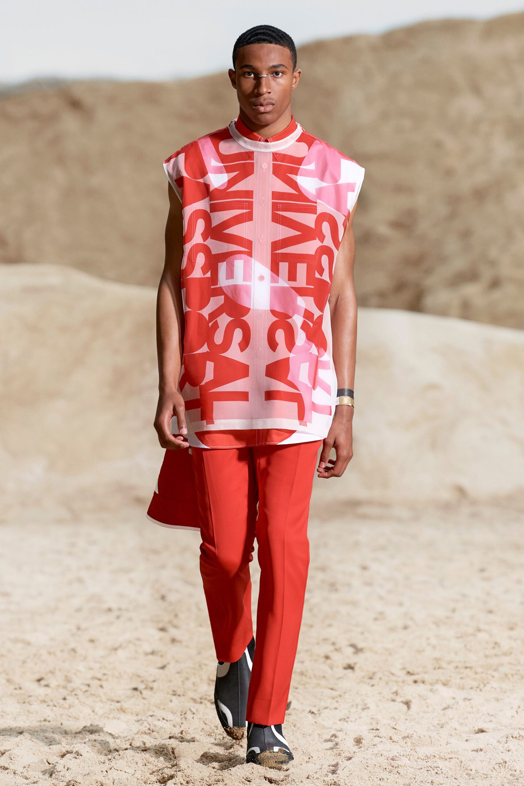 Burberry S/S 22 Menswear Look 569