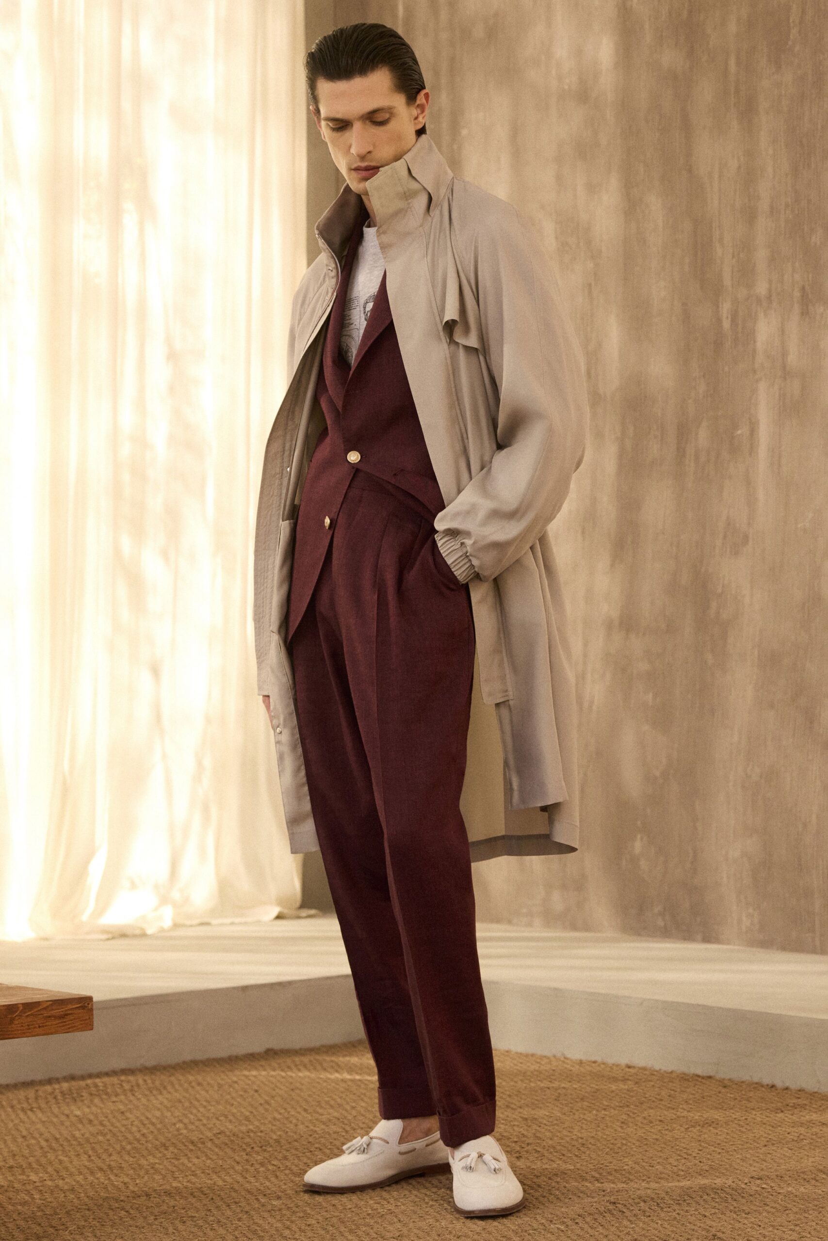 maroon wool long-sleeve v-neck structured buttoned short jacket