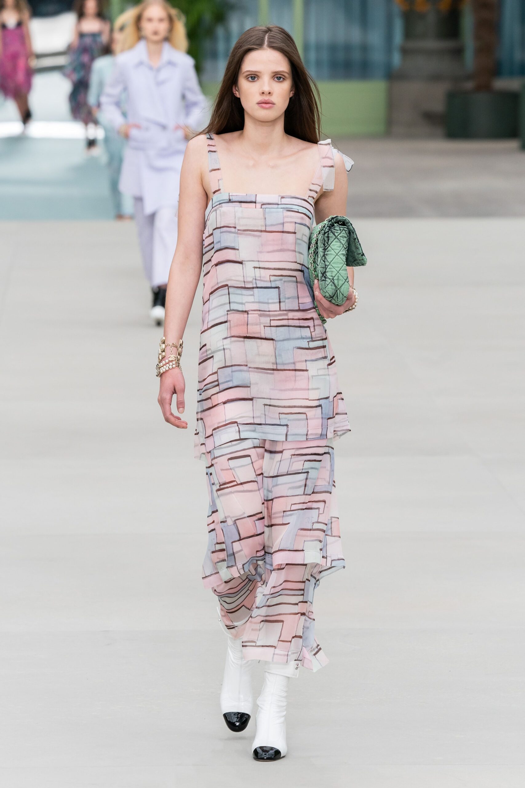 Chanel Resort 20 Look 737