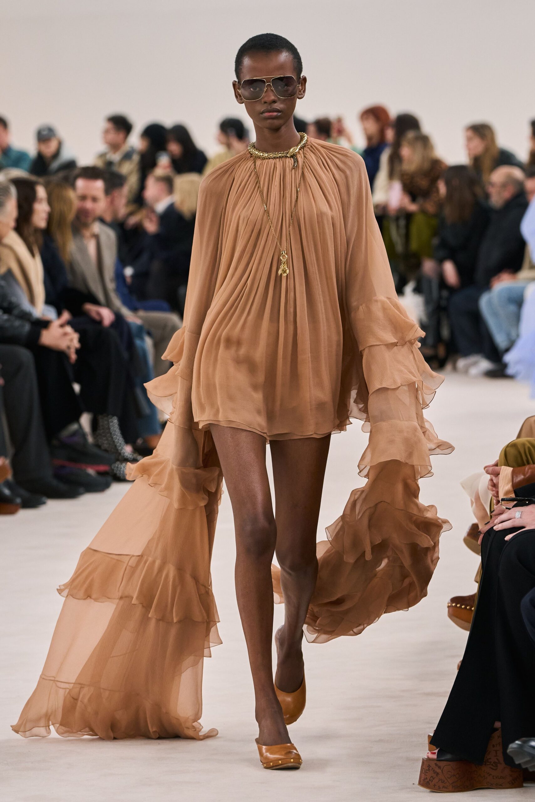 Chloé F/W 24 Look 732