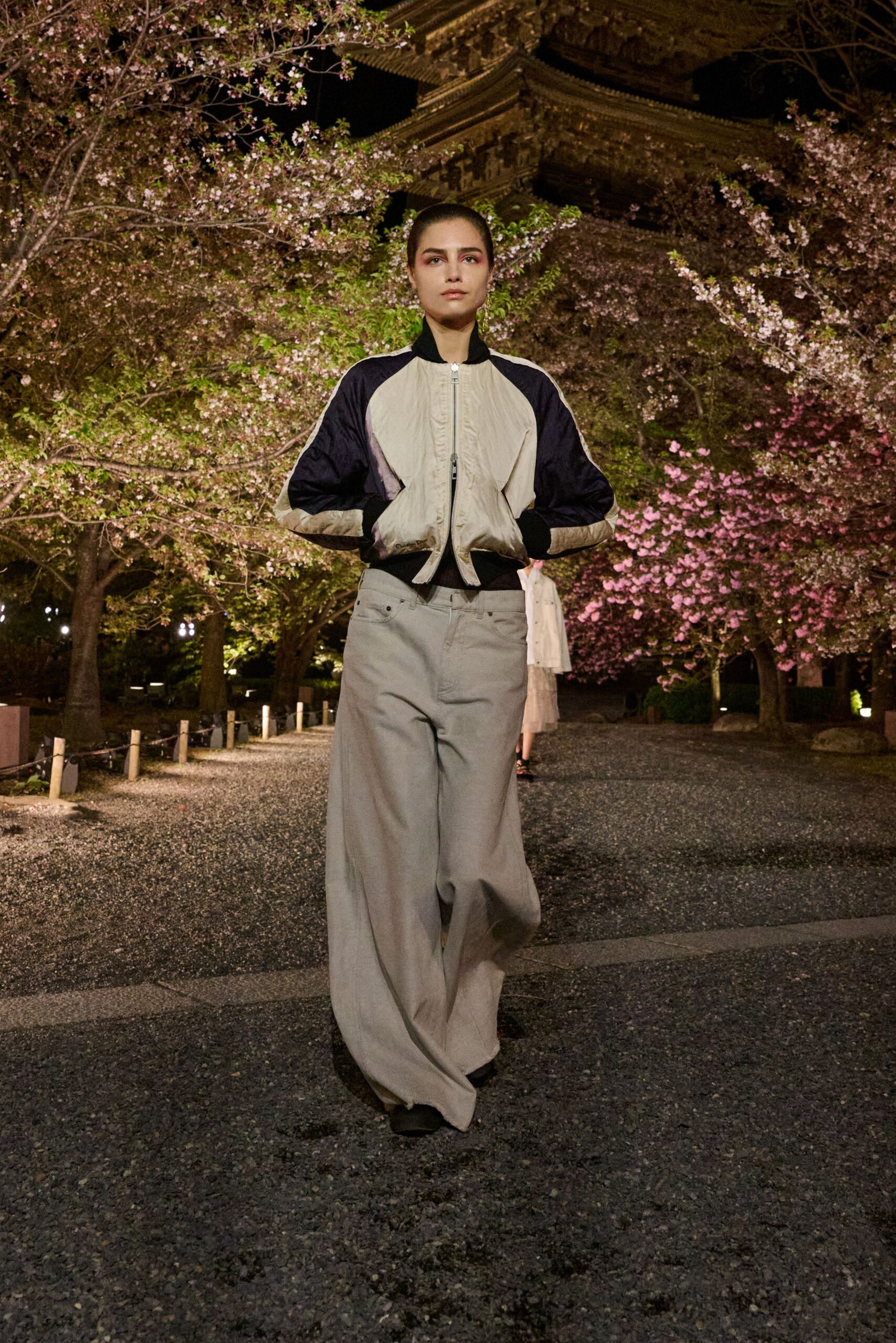 color-blocked fitted jacket with wide-leg pants