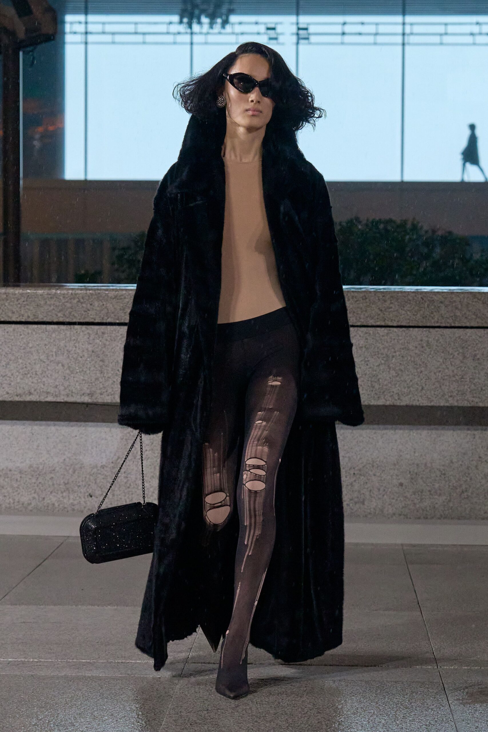 black cotton fitted distressed leggings