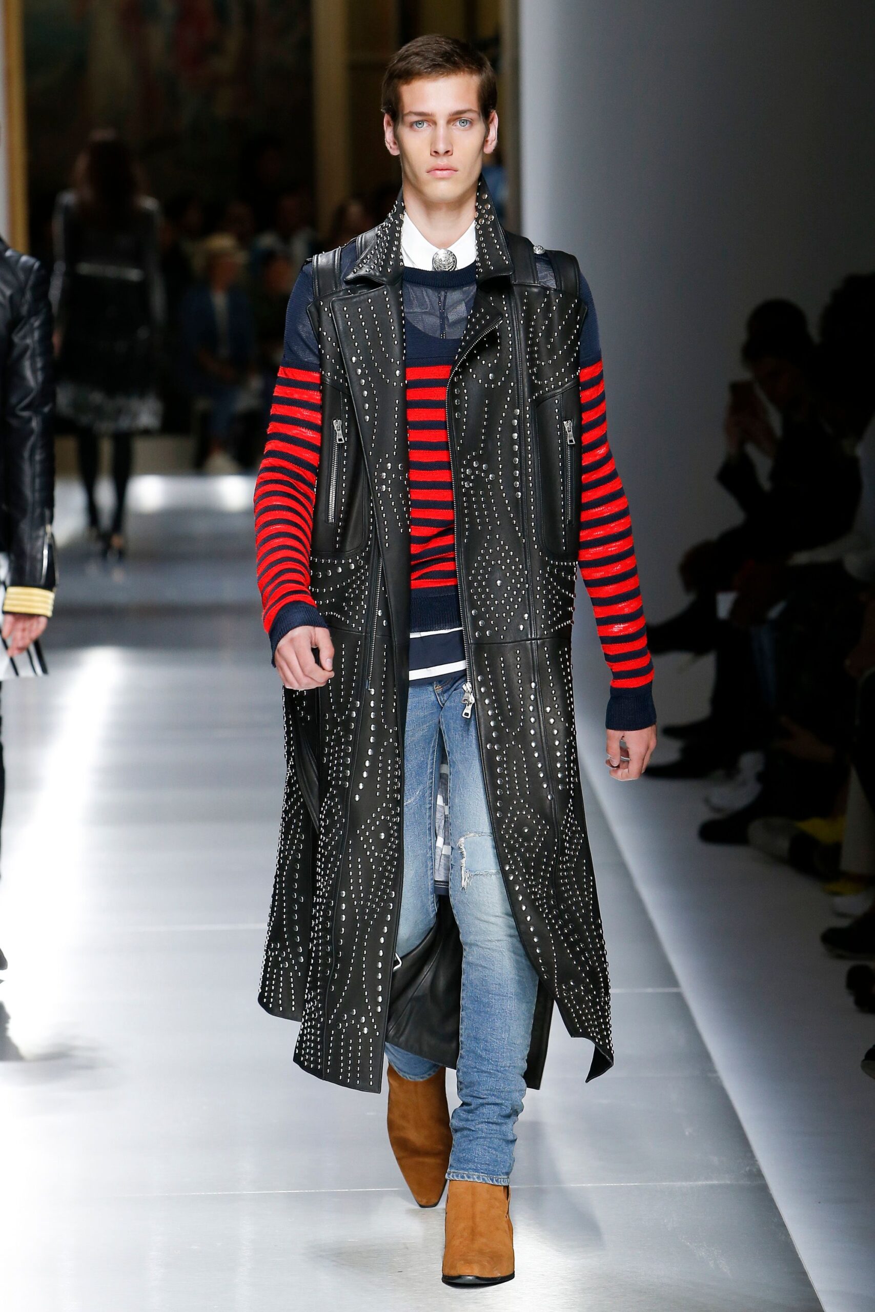 Balmain S/S 18 Menswear Look 571