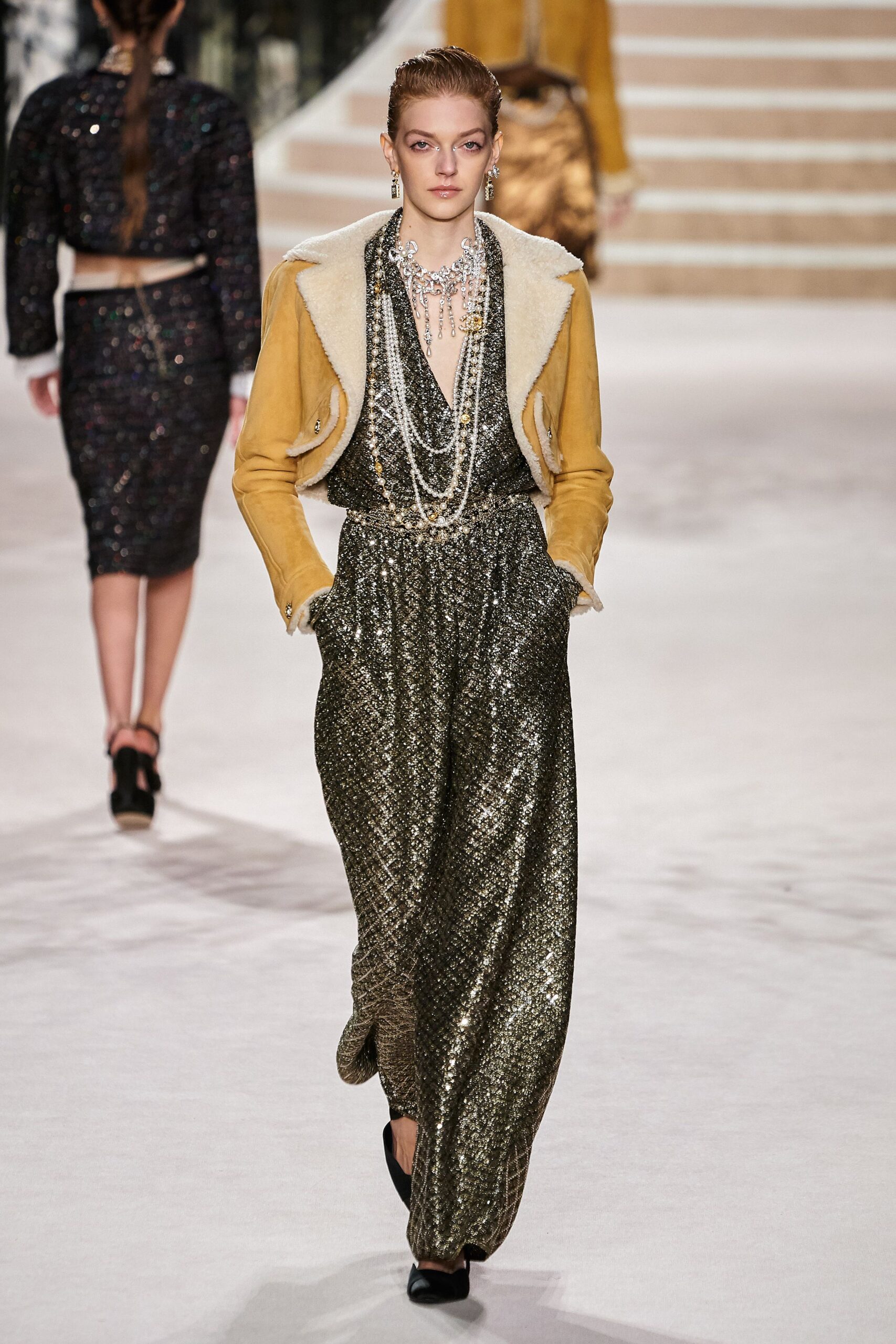Chanel F/W 20 Look 742