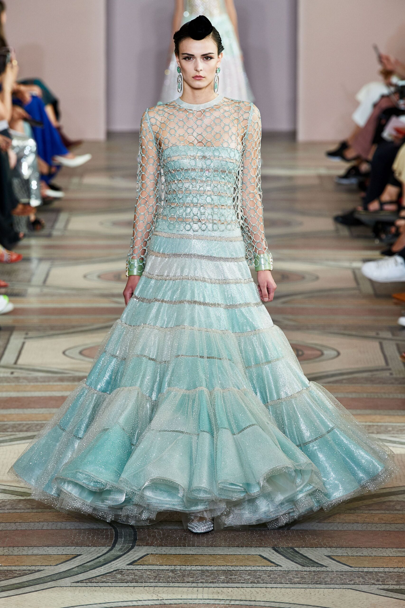 Armani Privé F/W 19 Couture Look 725
