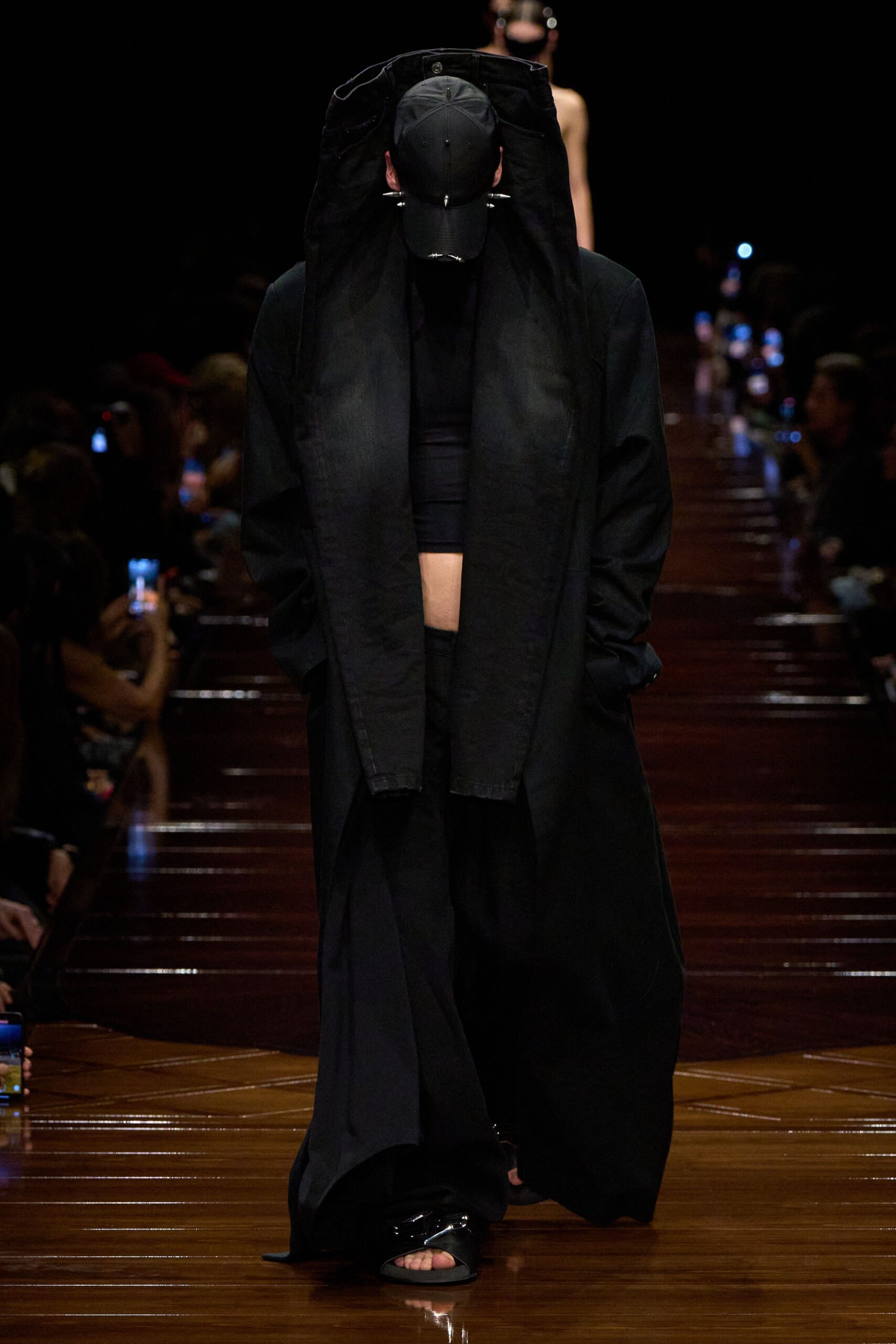 black relaxed coat with crop top