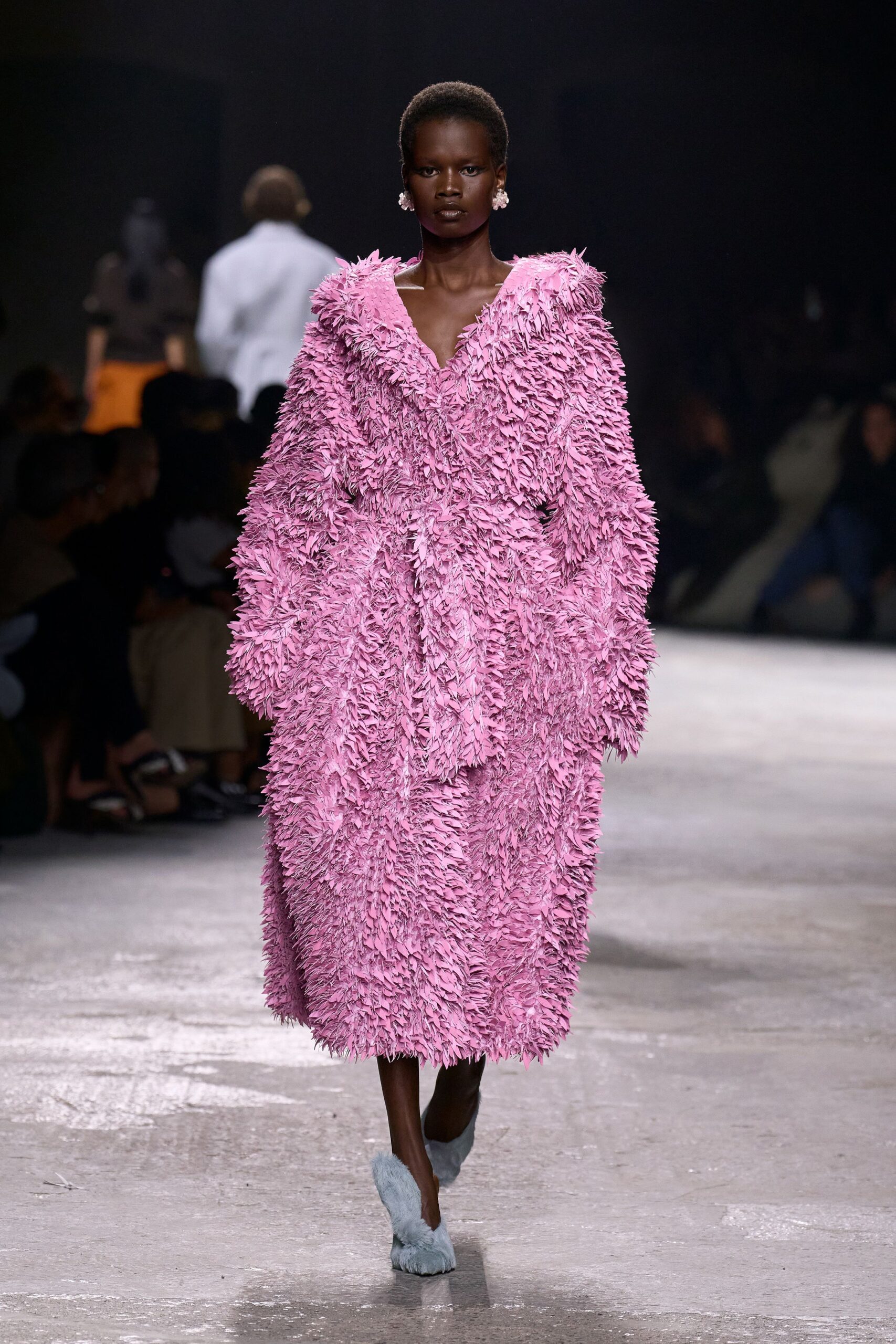 pink fur long-sleeve v-neck relaxed fringed maxi coat