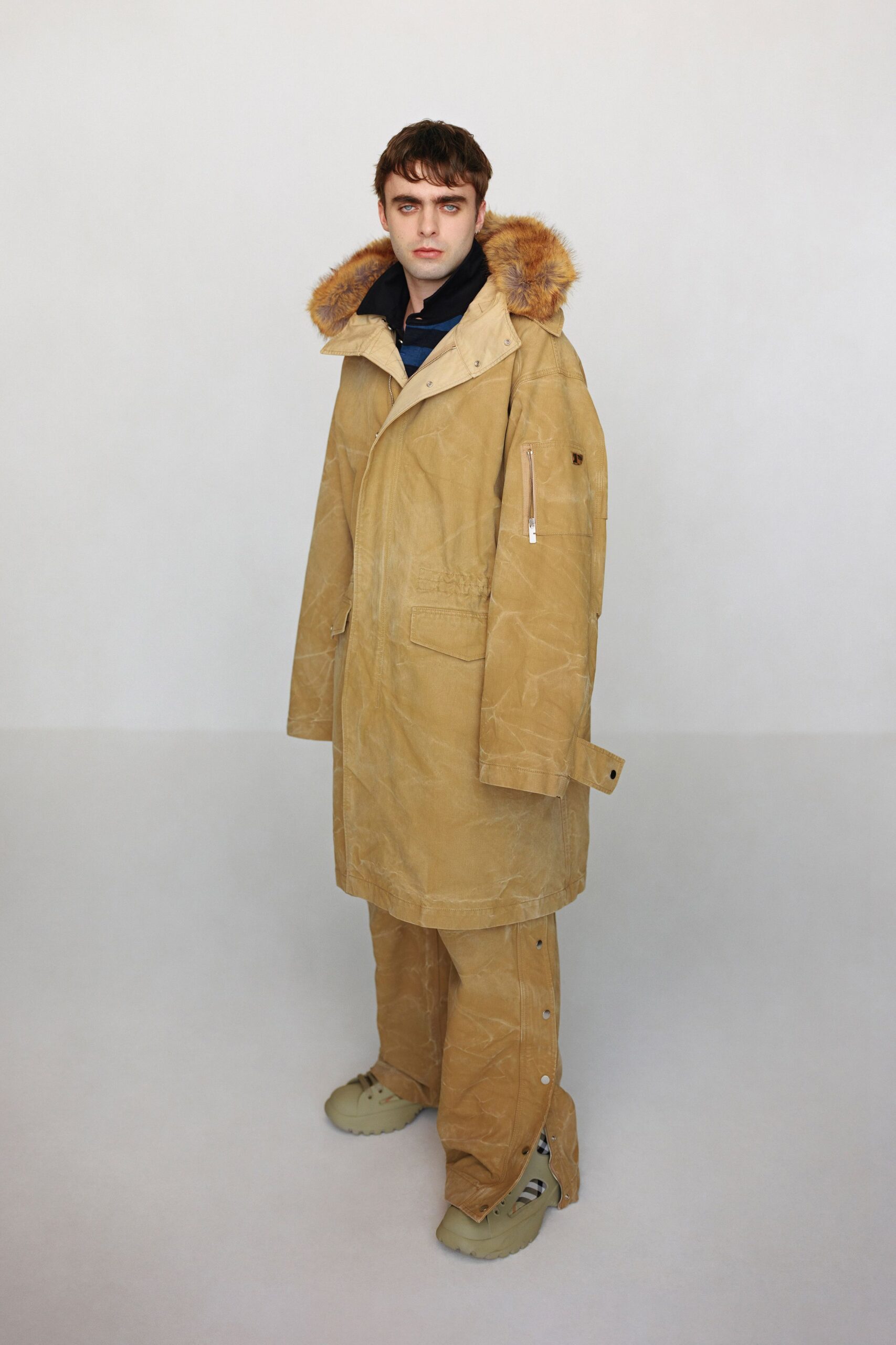 Burberry F/W 24 Look 539