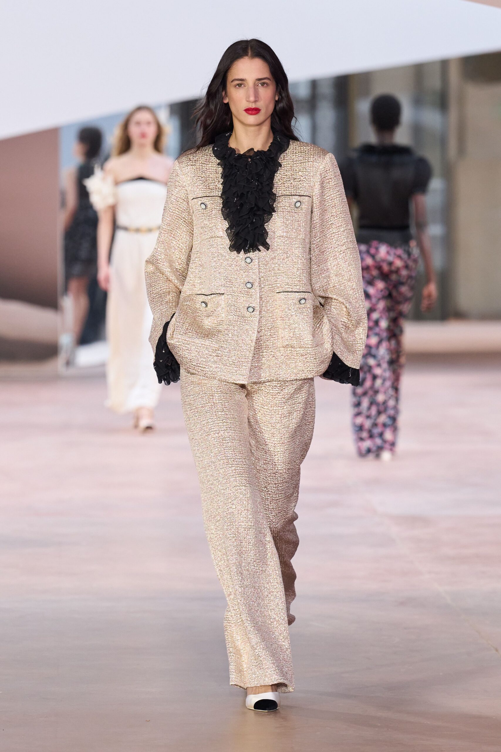 Chanel S/S 25 Couture Look 685