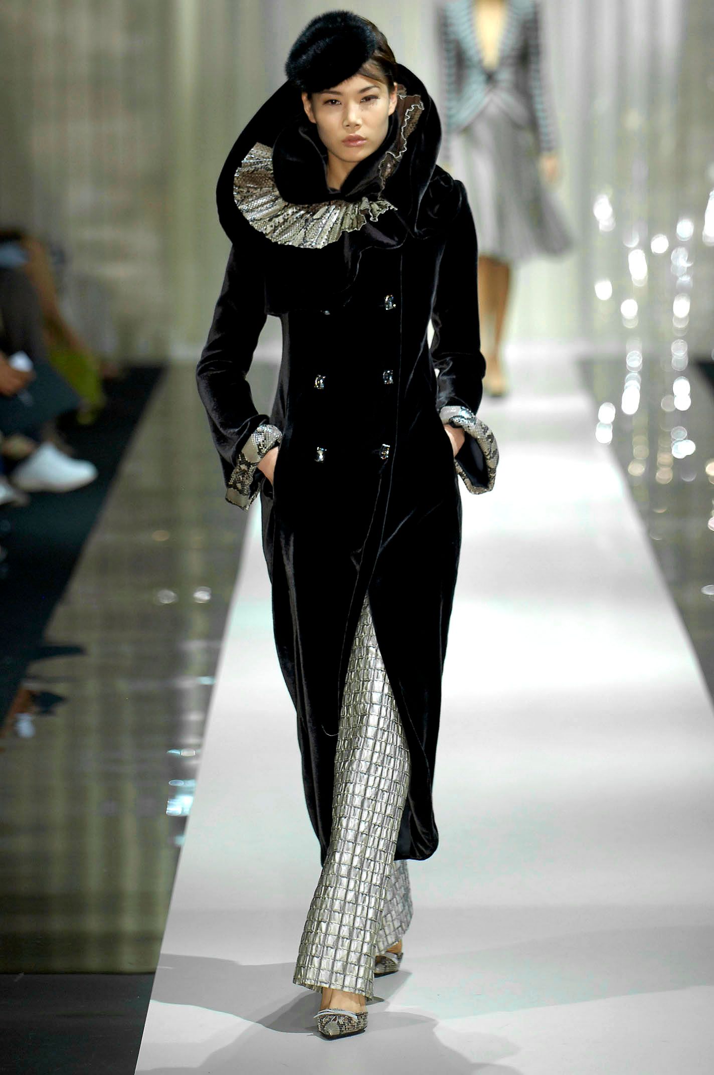 Armani Privé F/W 06 Couture Look 37