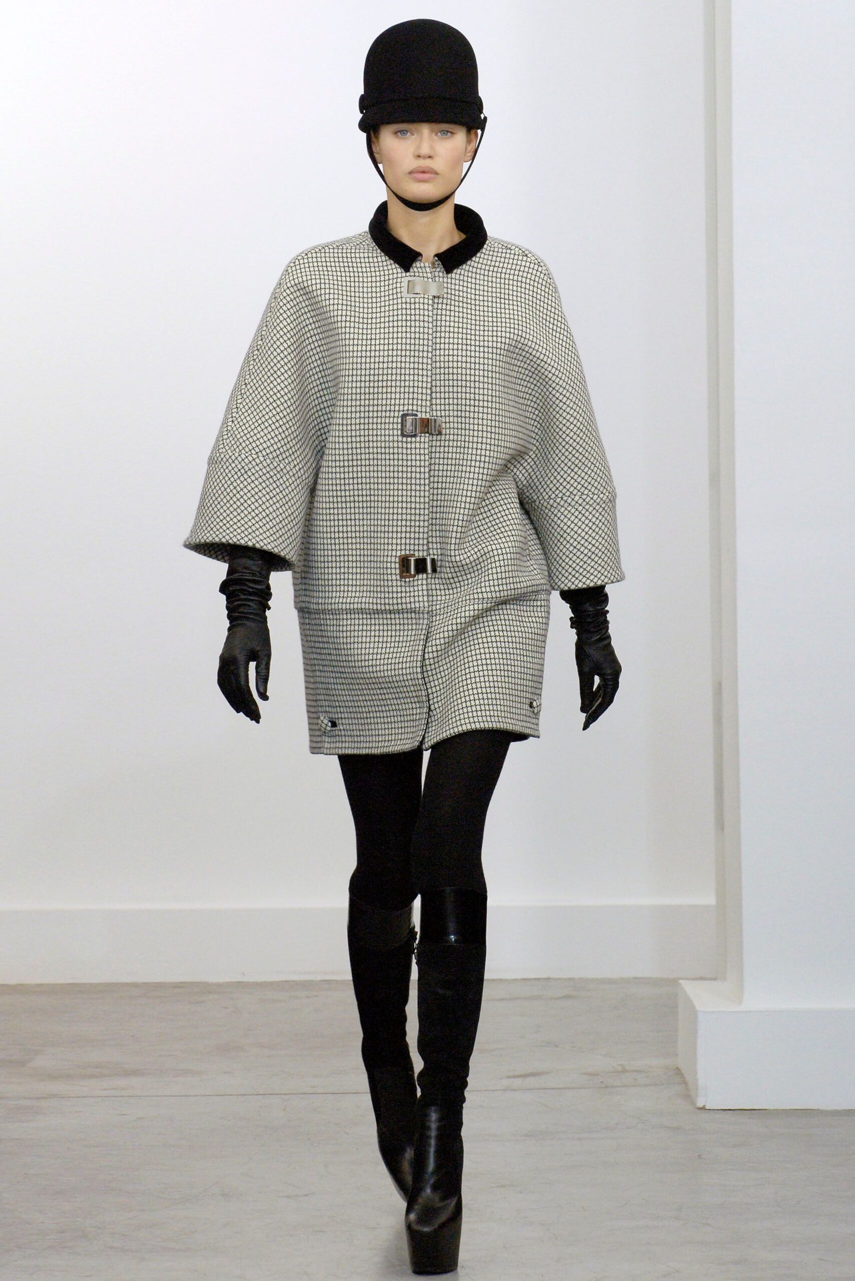 Balenciaga F/W 06 Look 38