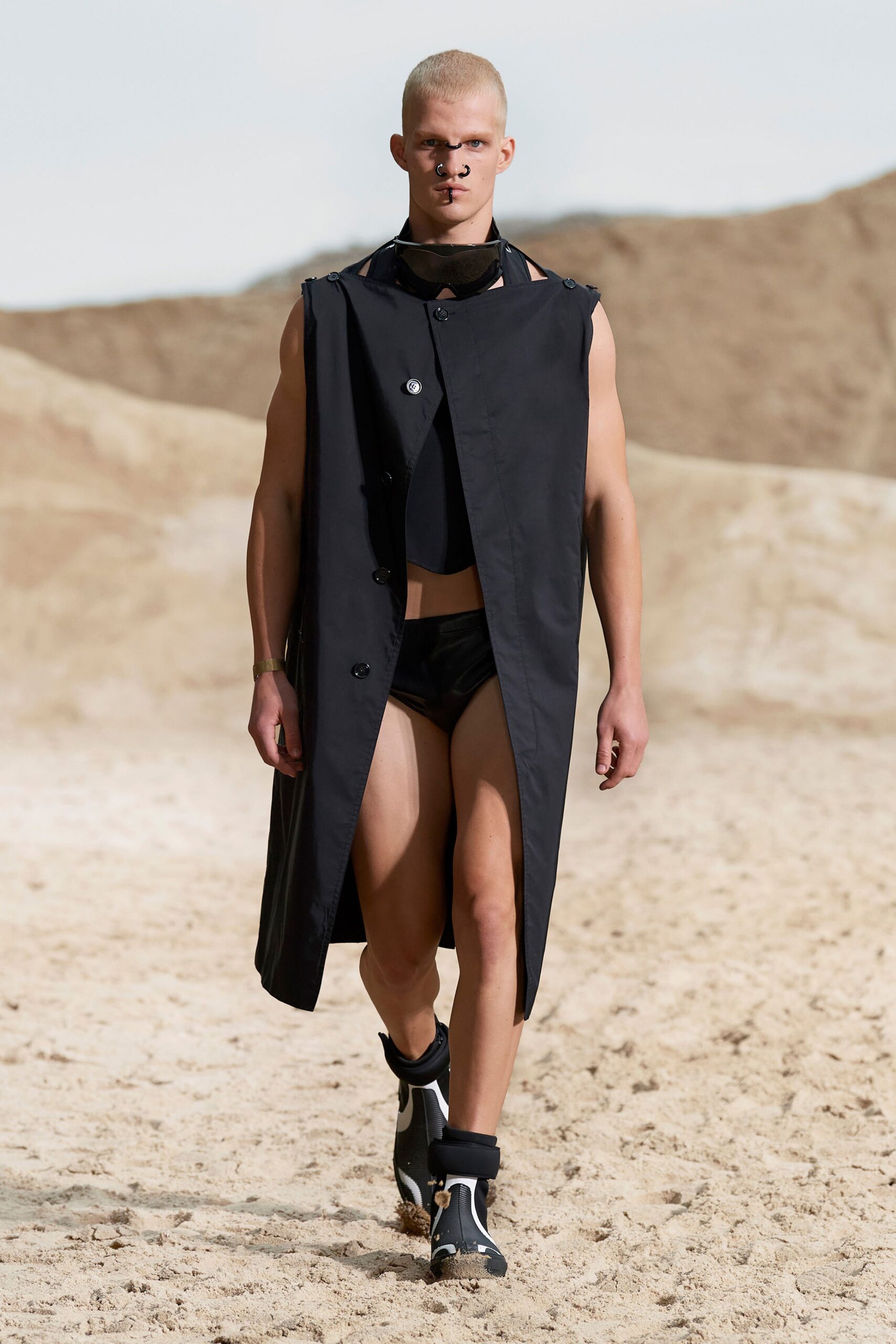 Burberry S/S 22 Menswear Look 611