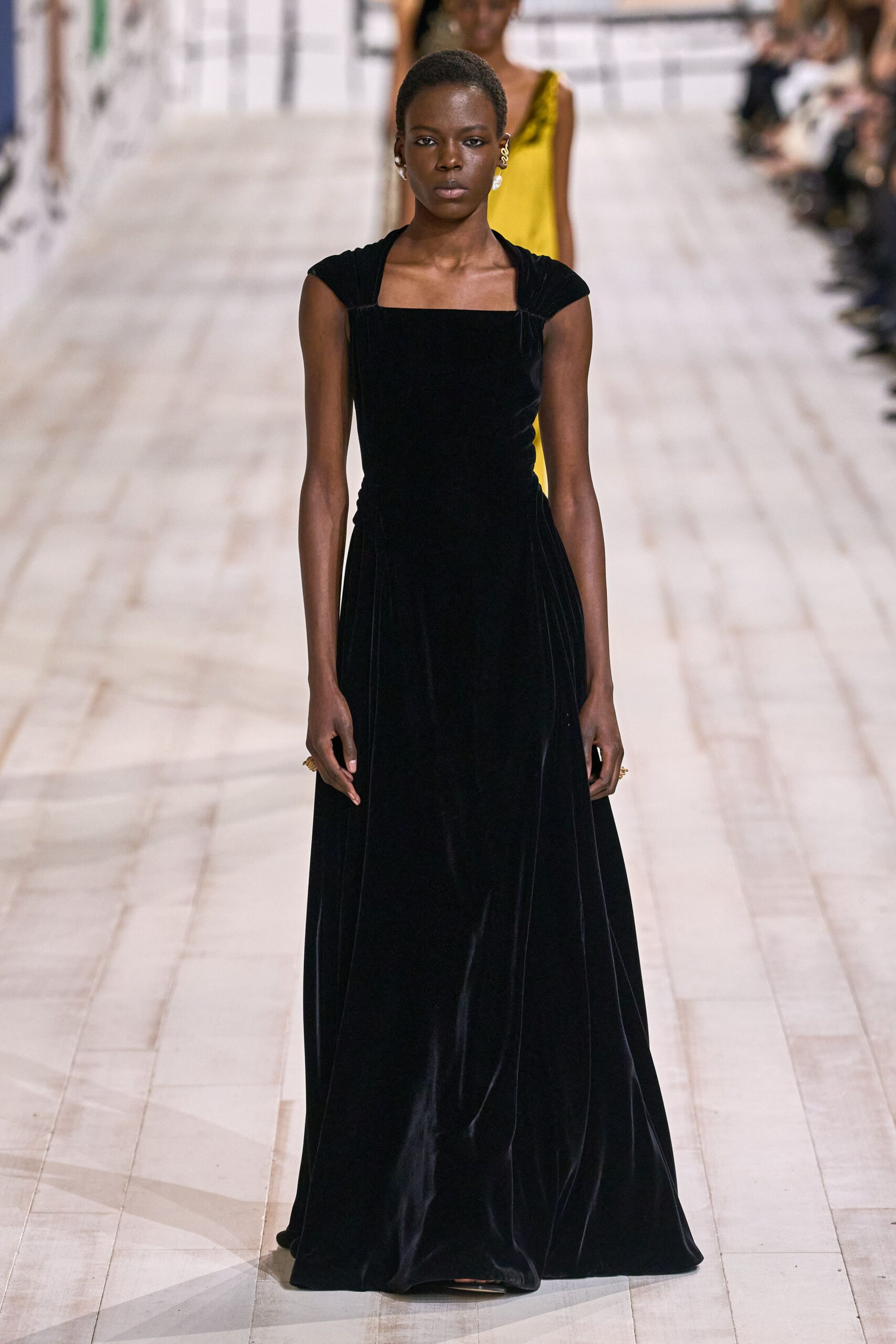 Christian Dior S/S 24 Couture Look 739