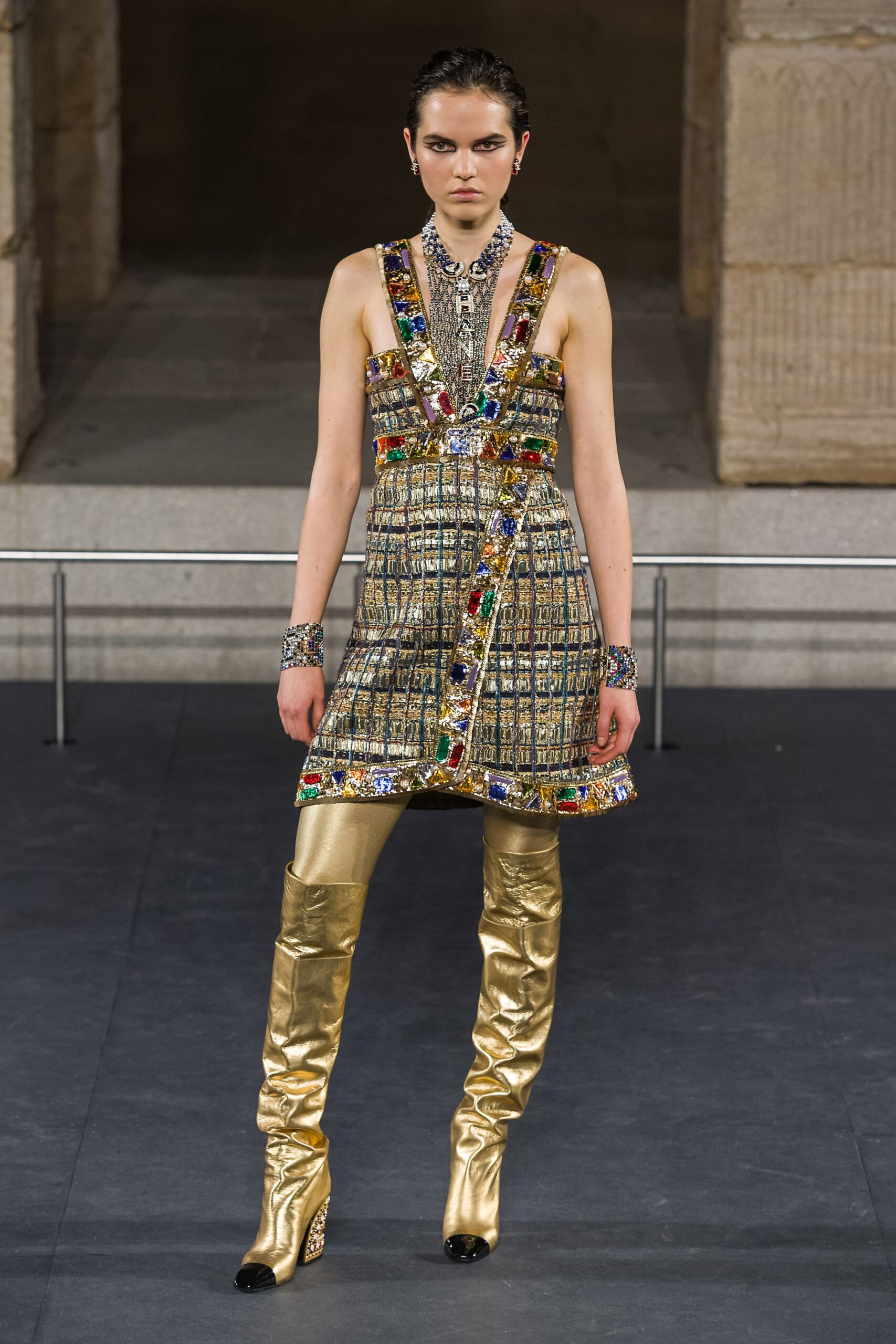 Chanel F/W 19 Look 757