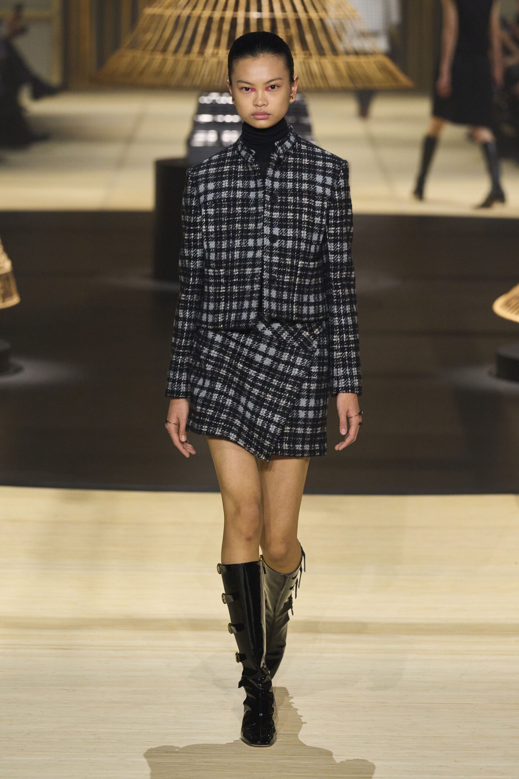 Christian Dior F/W 24 Look 814
