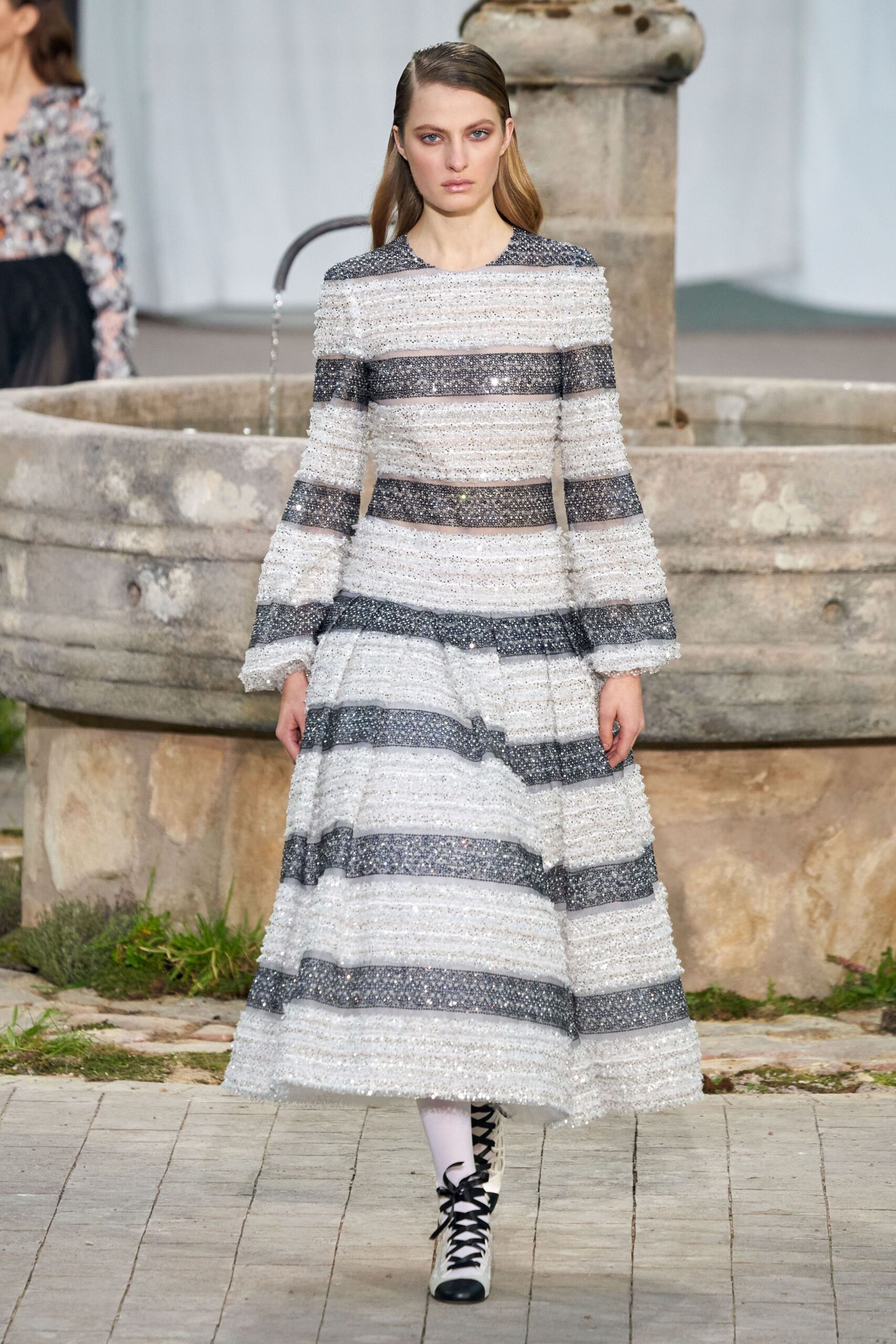 Chanel S/S 20 Couture Look 919