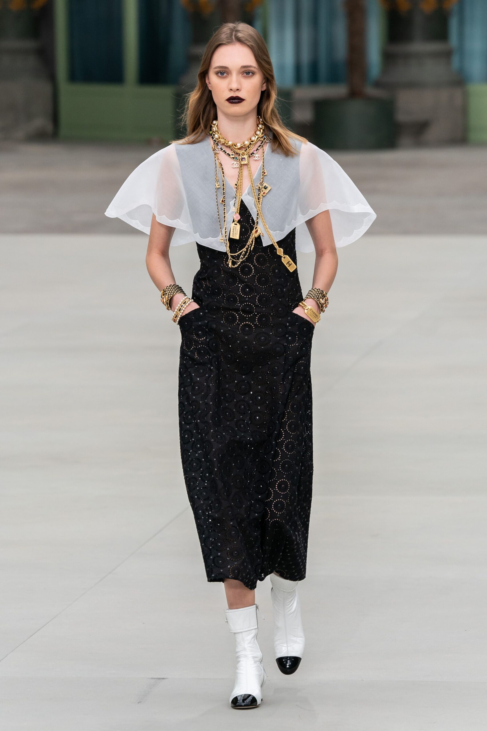 Chanel Resort 20 Look 890
