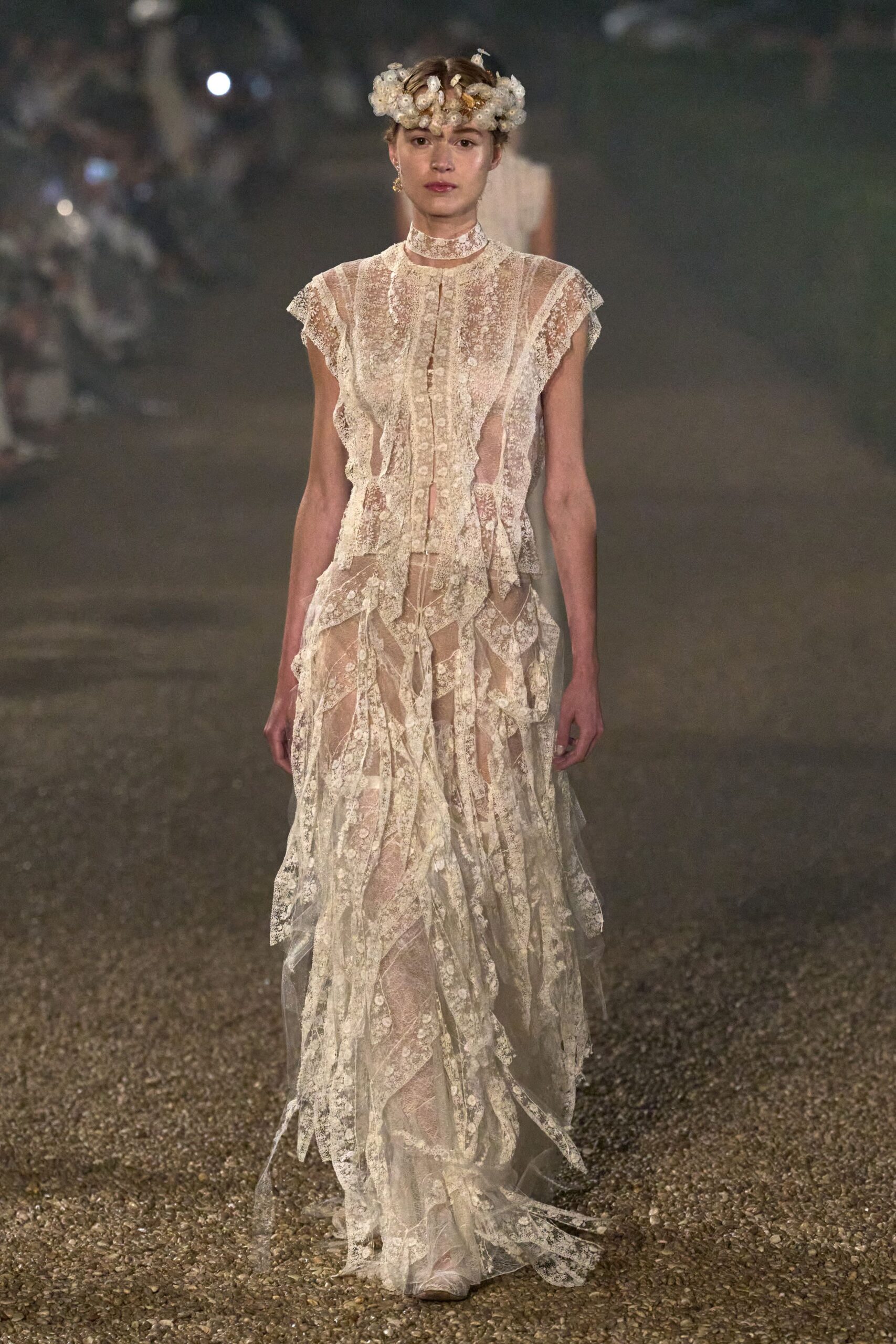 ivory lace sleeveless gown