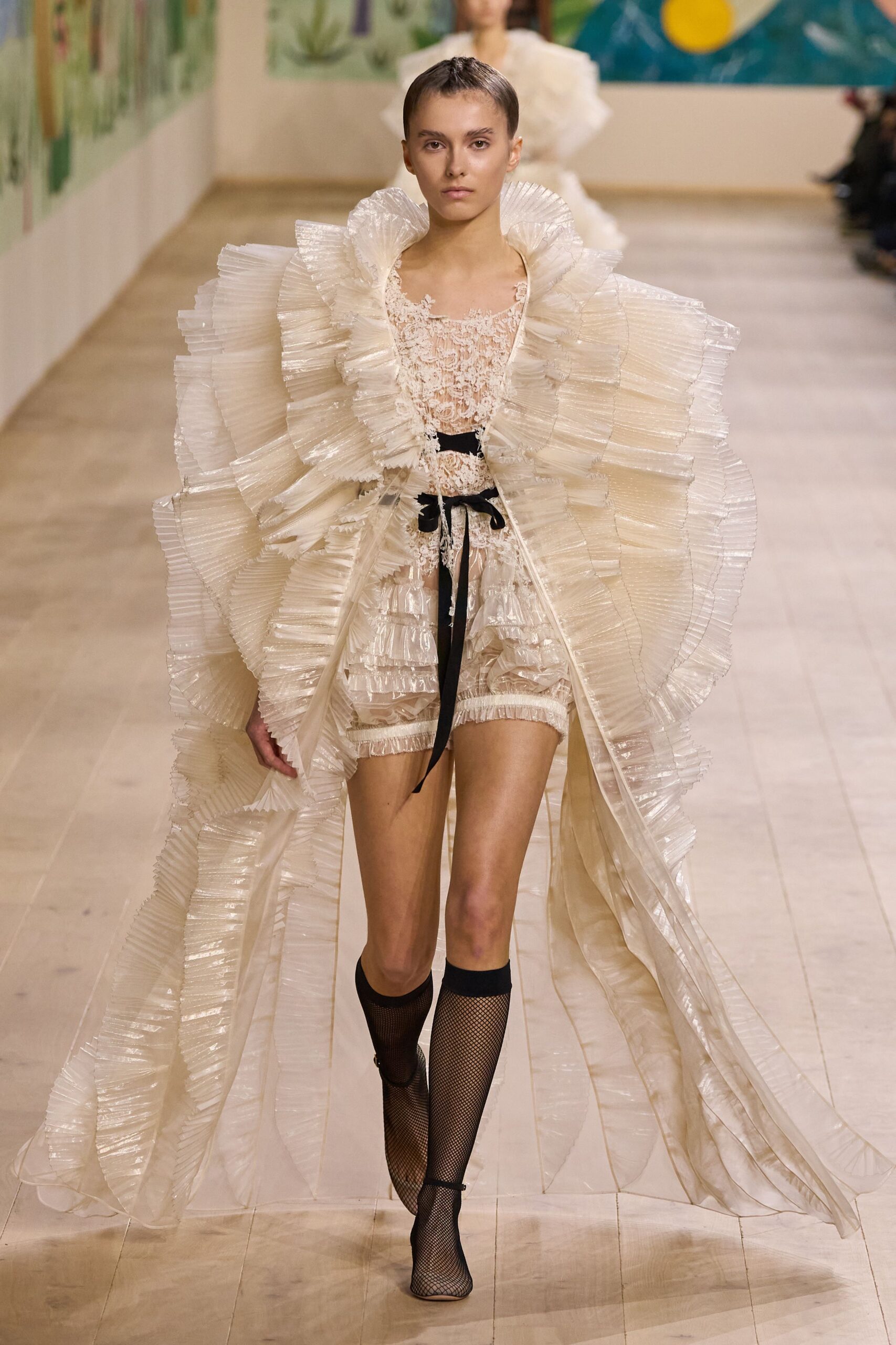 ivory silk fitted ruffled short shorts