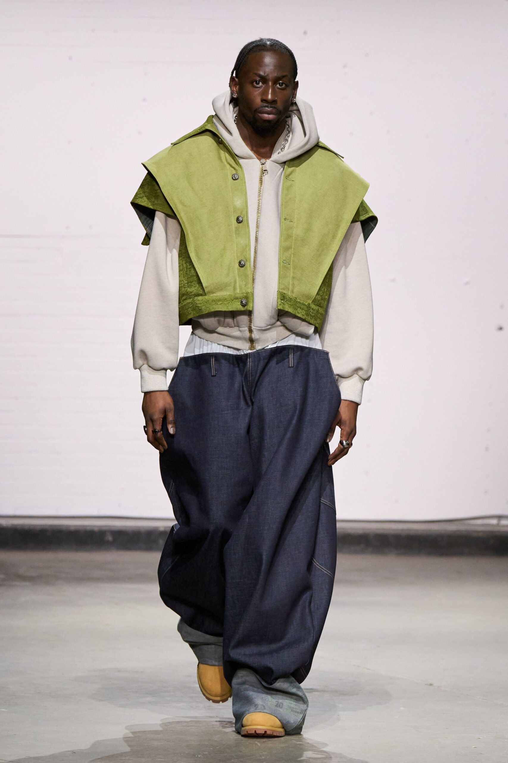 green cotton sleeveless relaxed layered jacket