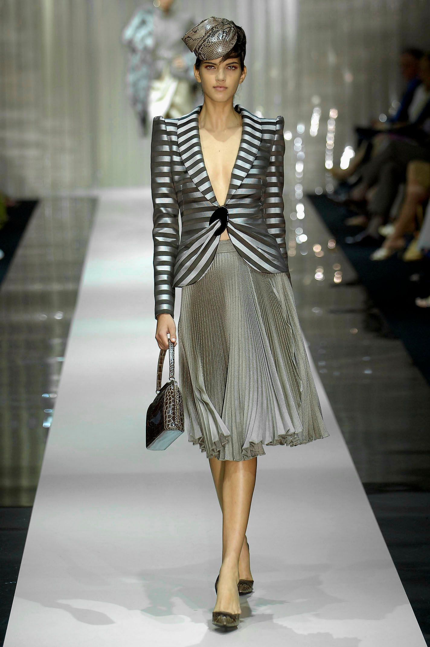 Armani Privé F/W 06 Couture Look 46