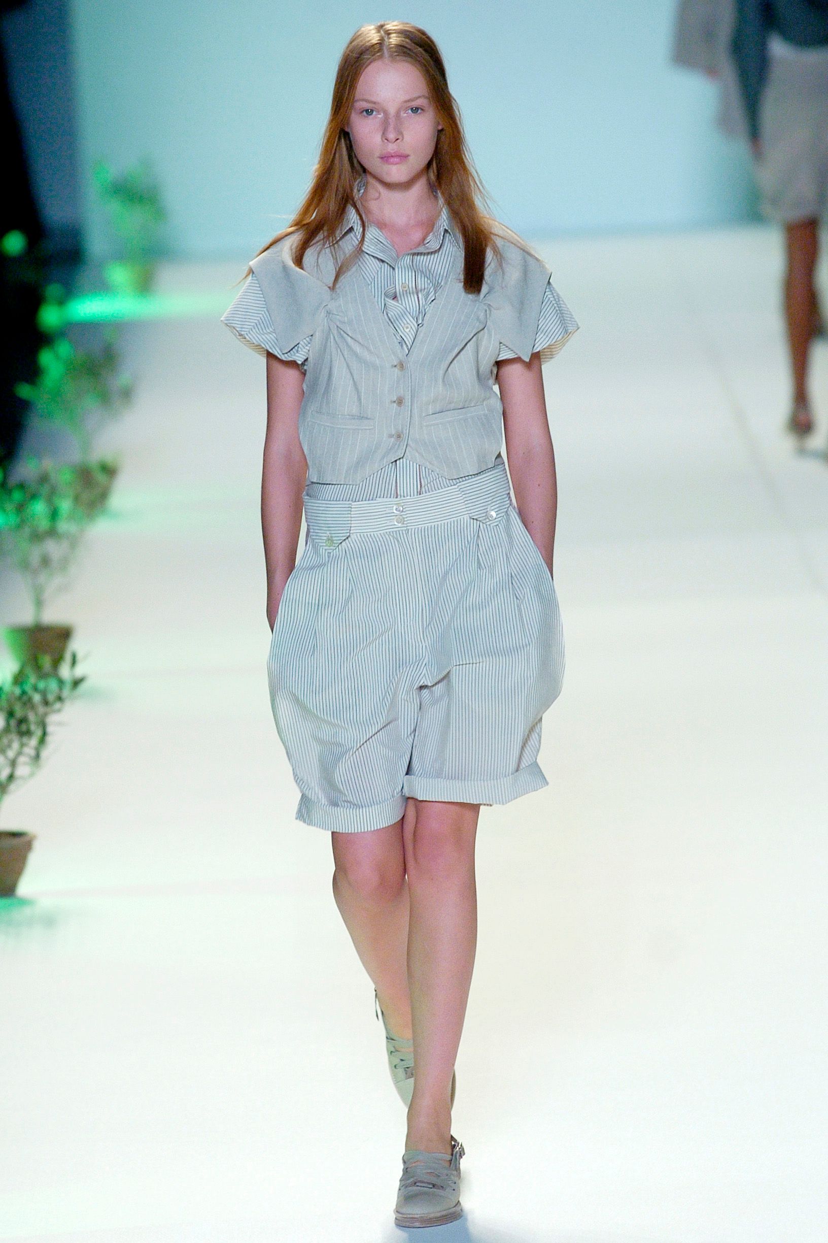 Chalayan S/S 05 Look 46