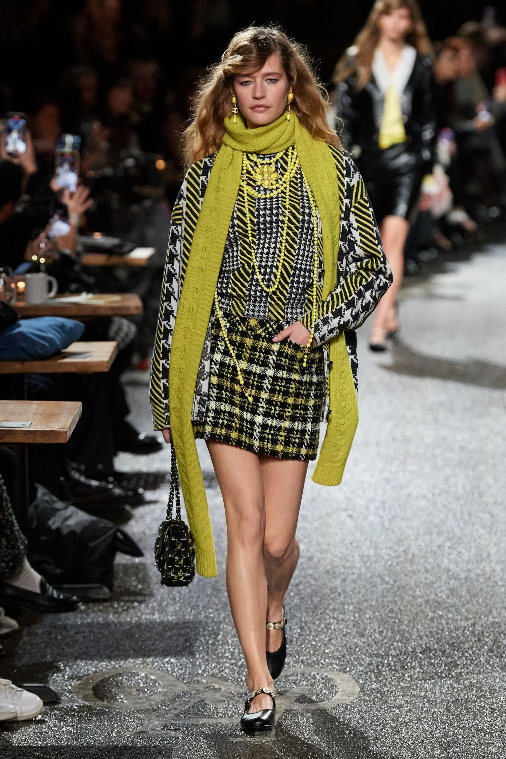 Chanel F/W 24 Look 842
