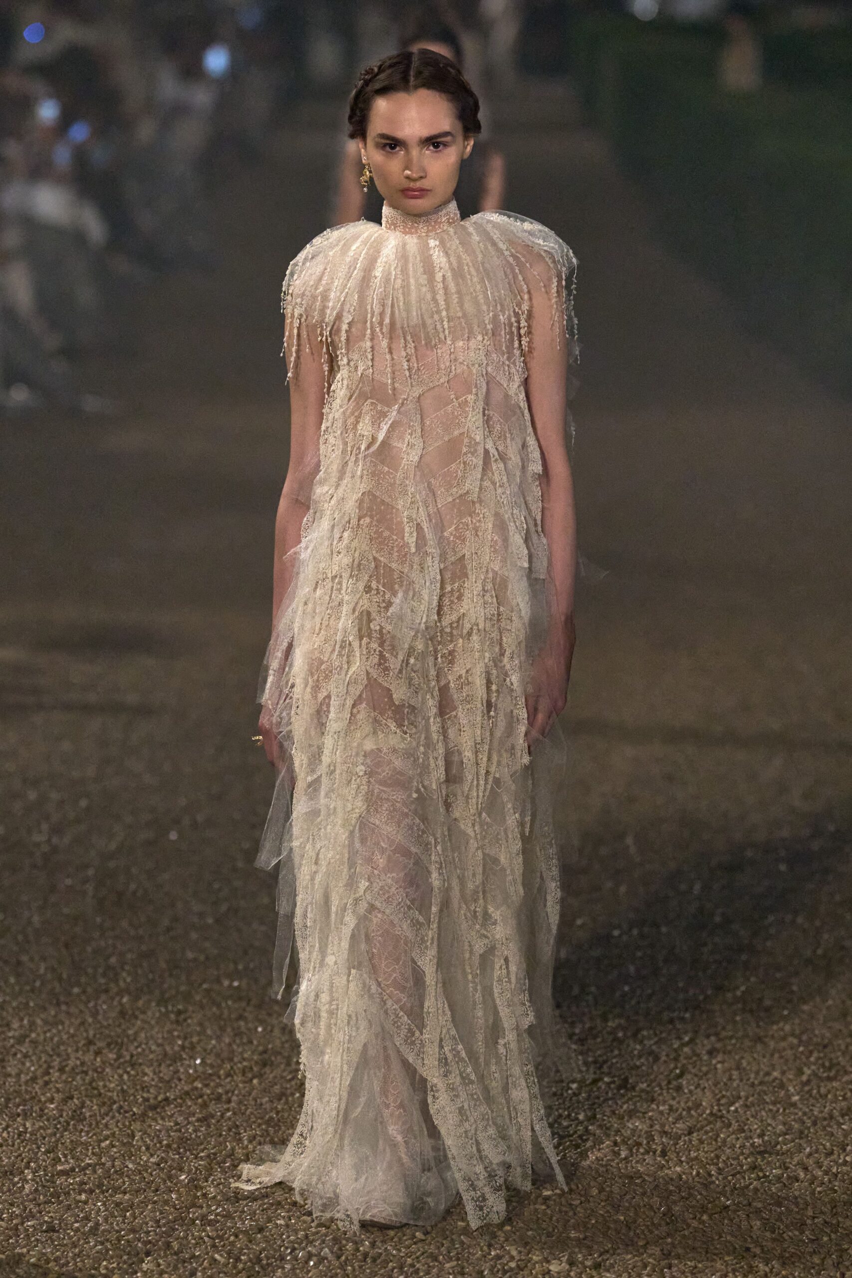 ivory lace sleeveless gown