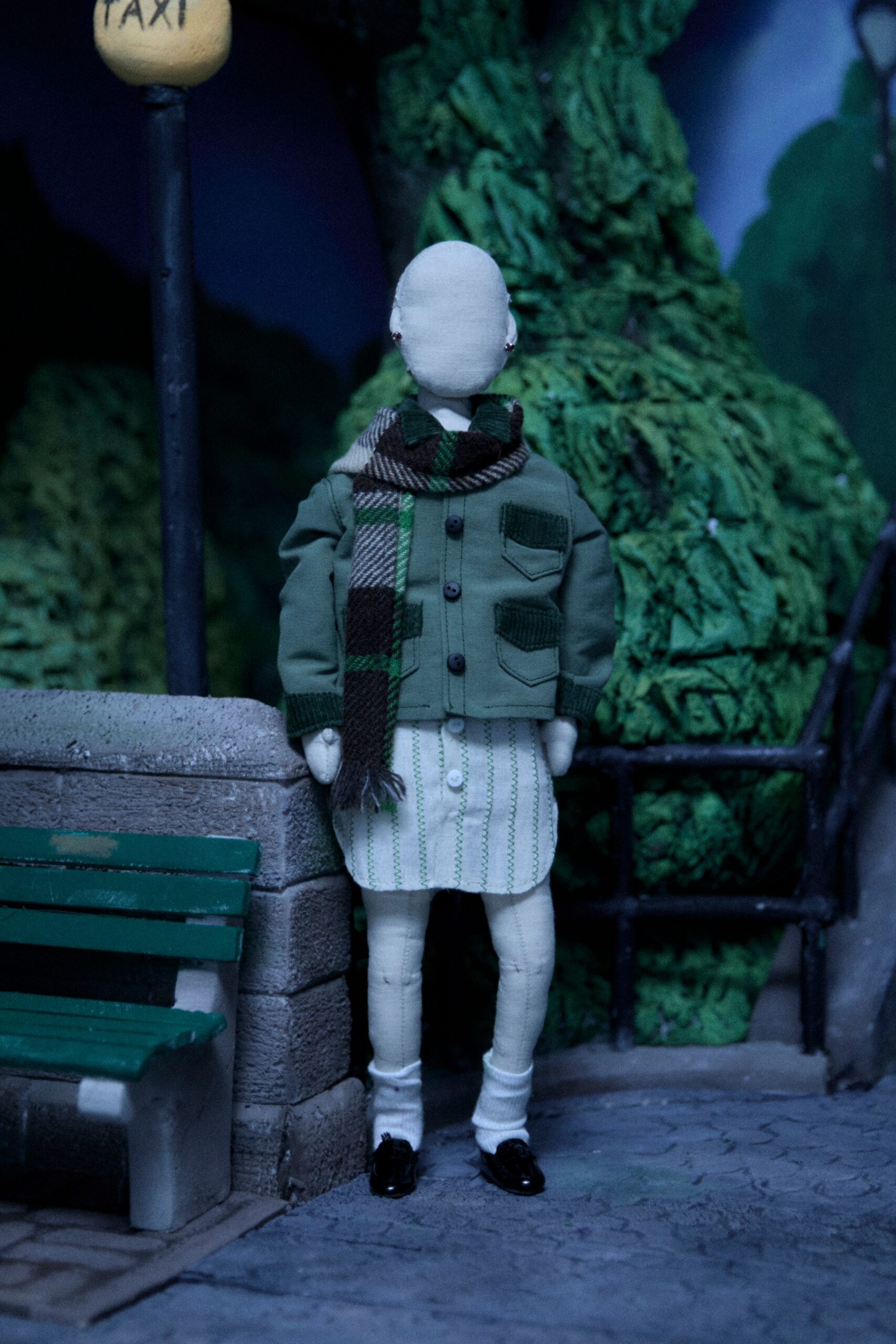 green cotton long-sleeve collared relaxed buttoned pockets jacket