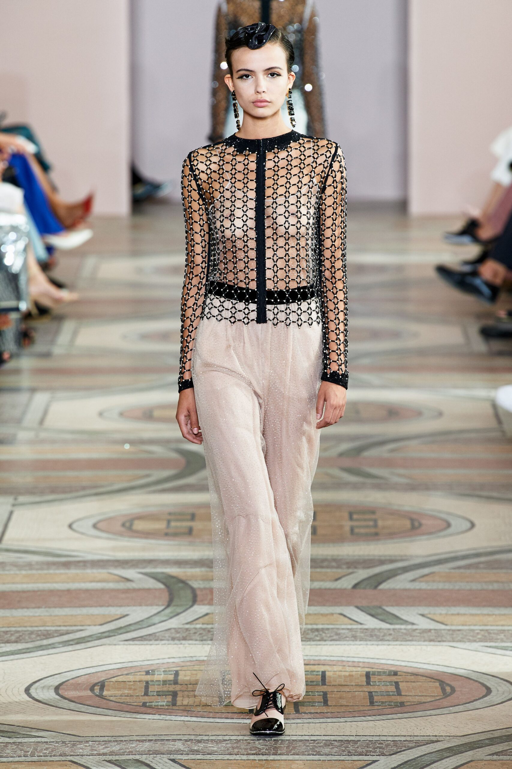 Armani Privé F/W 19 Couture Look 885