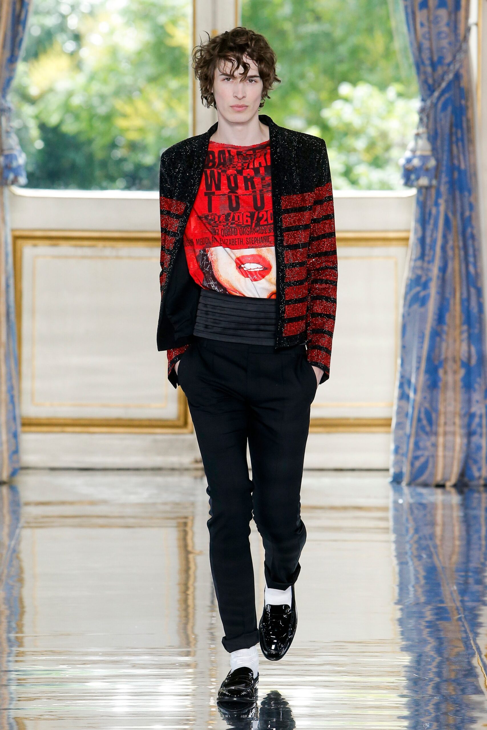 Balmain S/S 19 Menswear Look 903