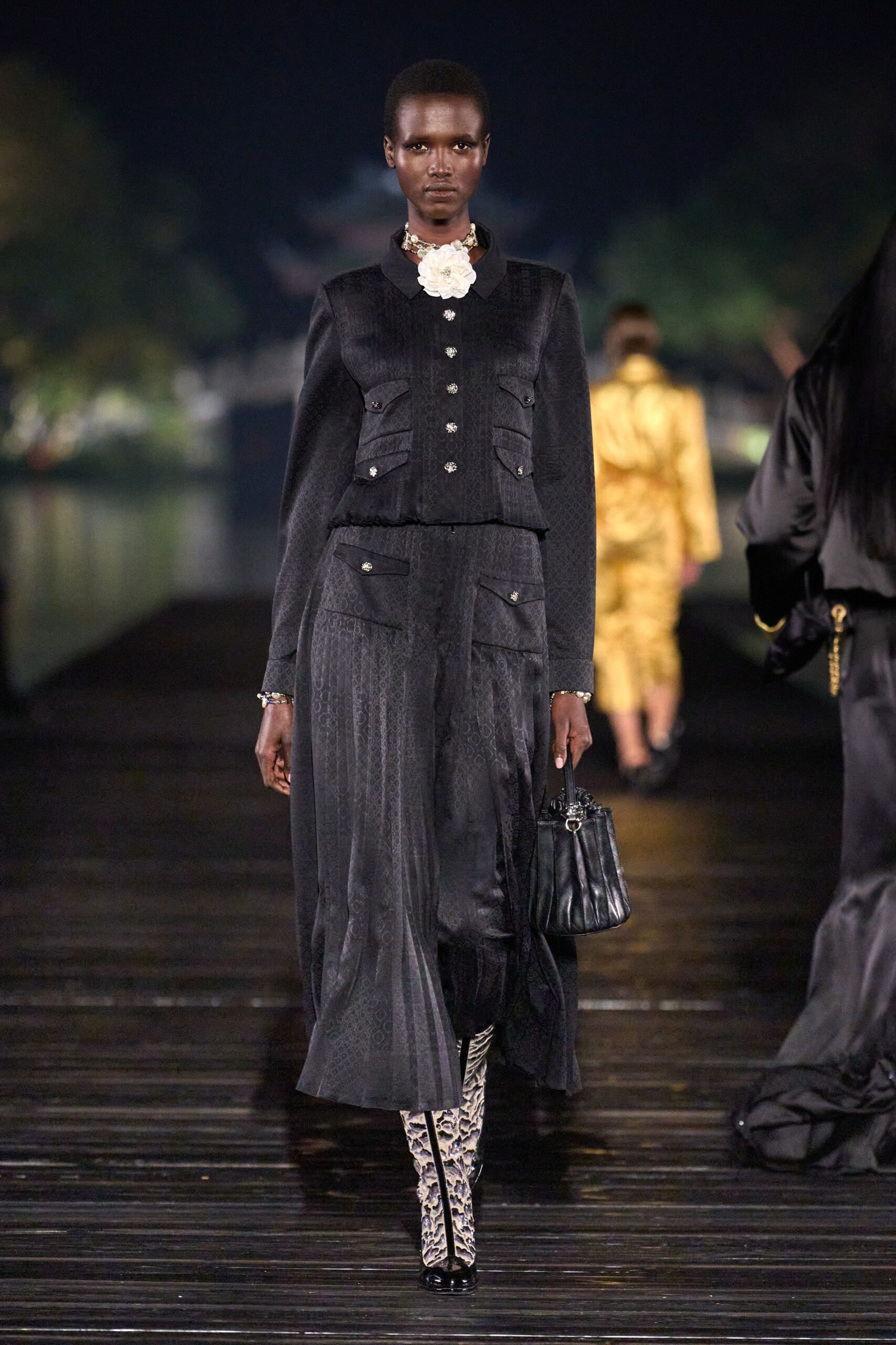 black midi dress with boots