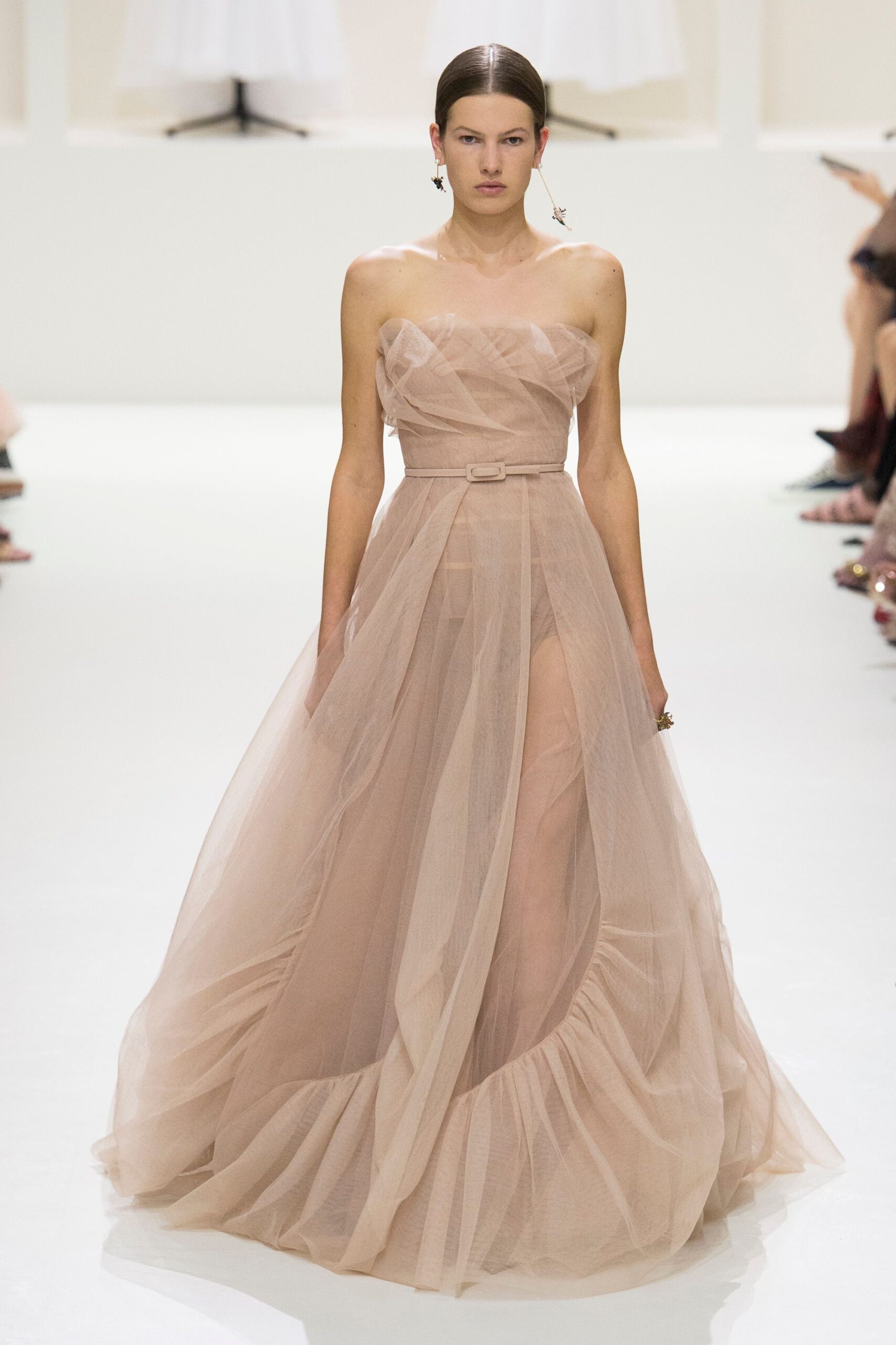 Christian Dior F/W 18 Couture Look 911