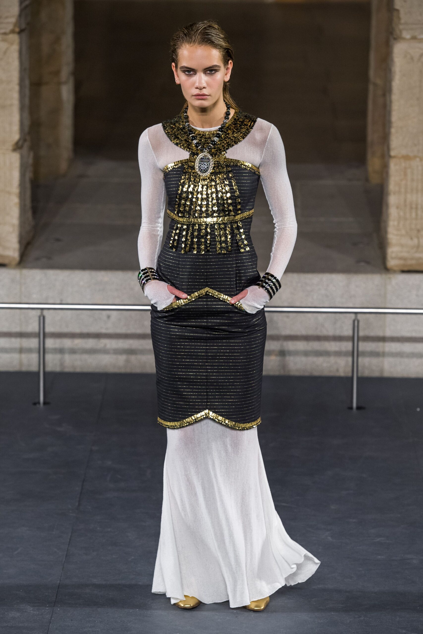 Chanel F/W 19 Look 1016