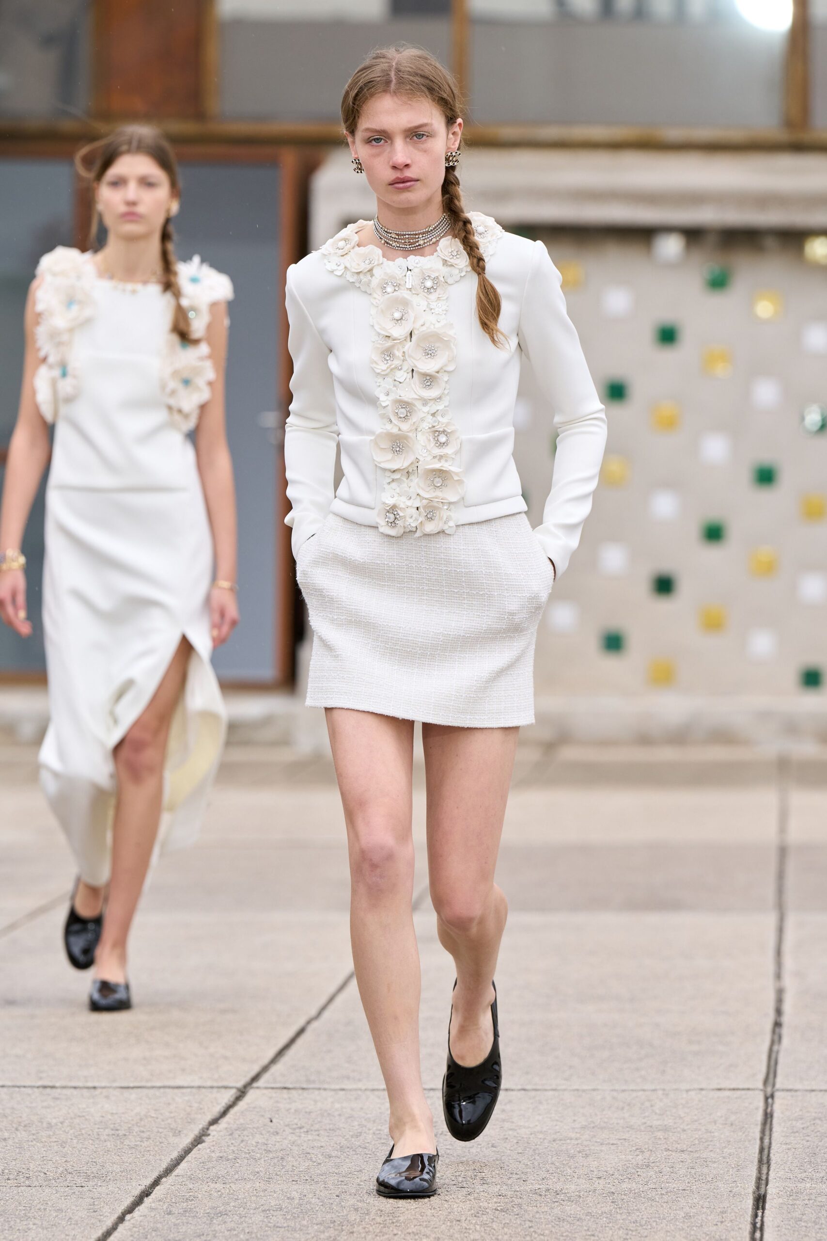 white cotton asymmetric fitted pencil mini skirt