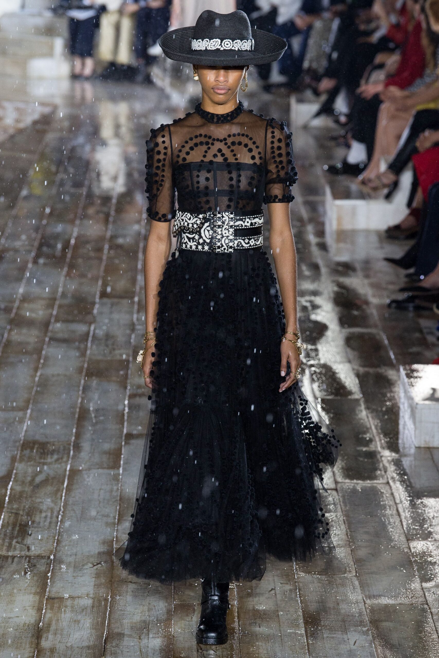 Christian Dior Resort 19 Look 1056