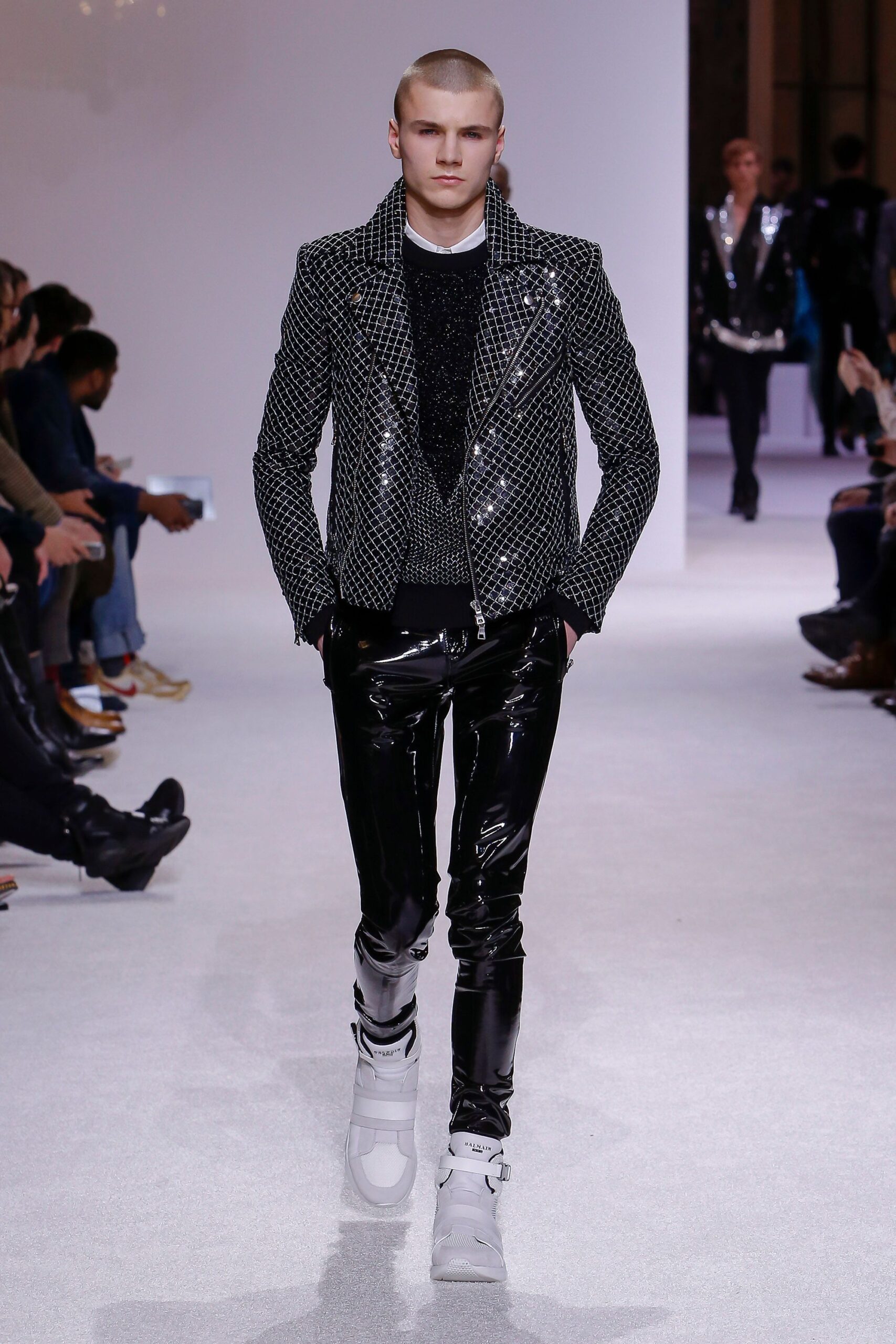 Balmain F/W 18 Menswear Look 1015