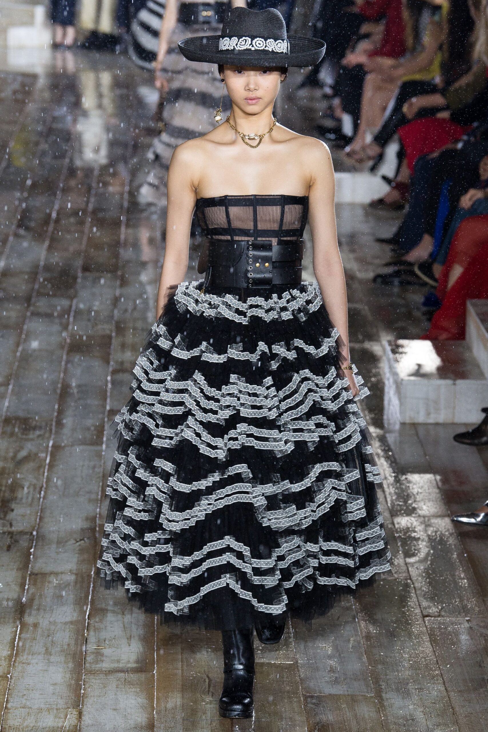 Christian Dior Resort 19 Look 1076